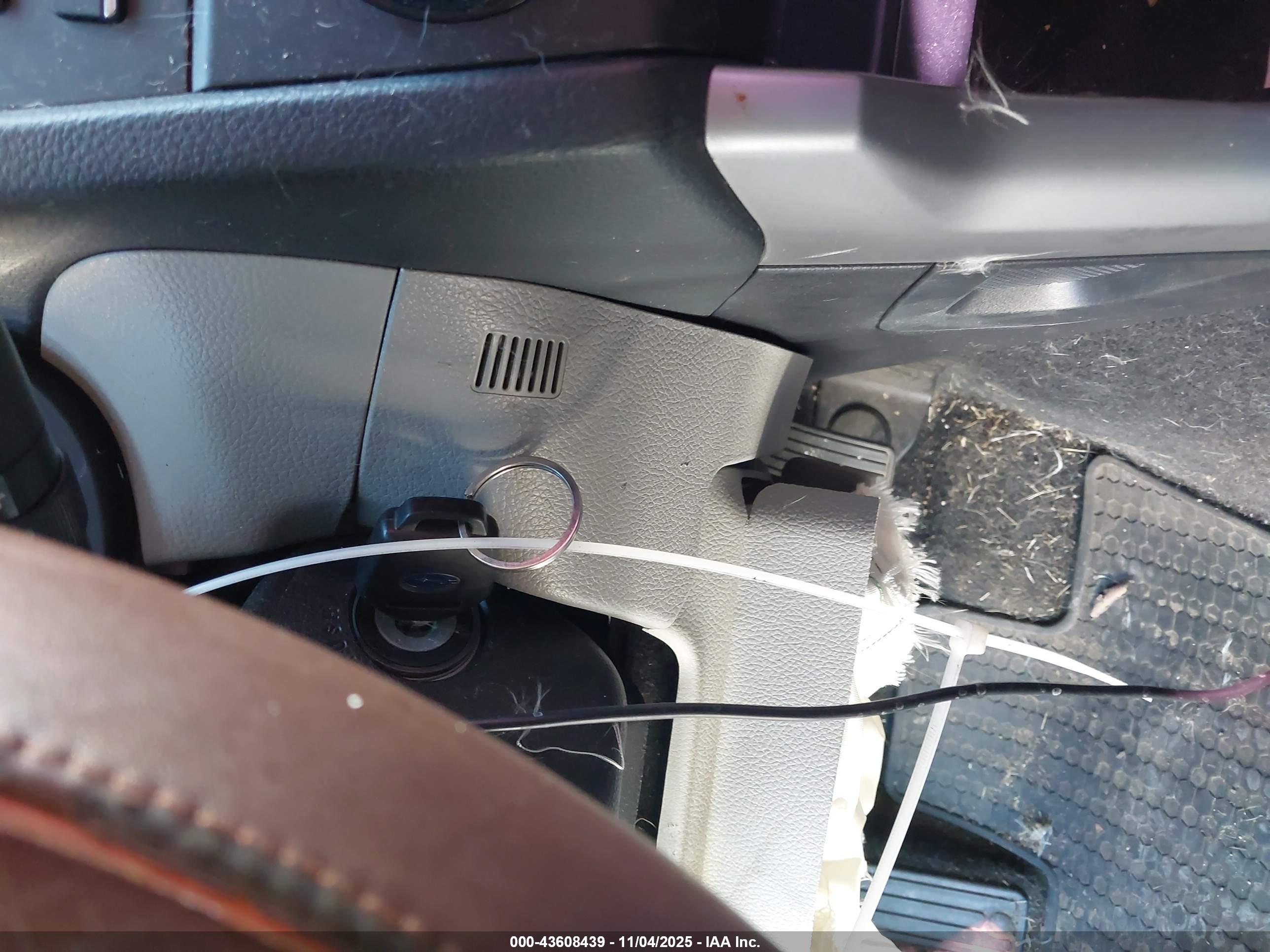 SUBARU FORESTER image 11