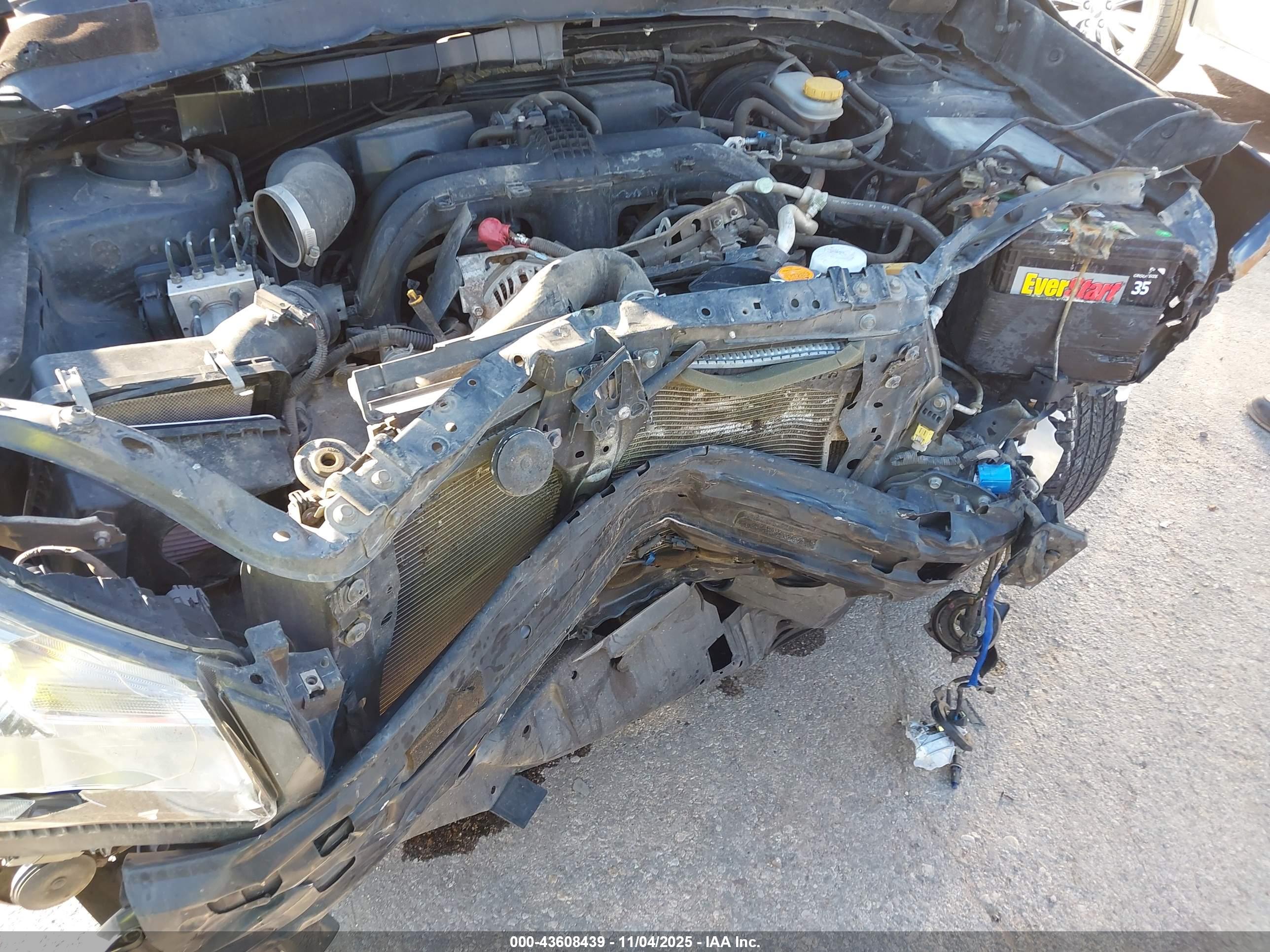 SUBARU FORESTER image 6