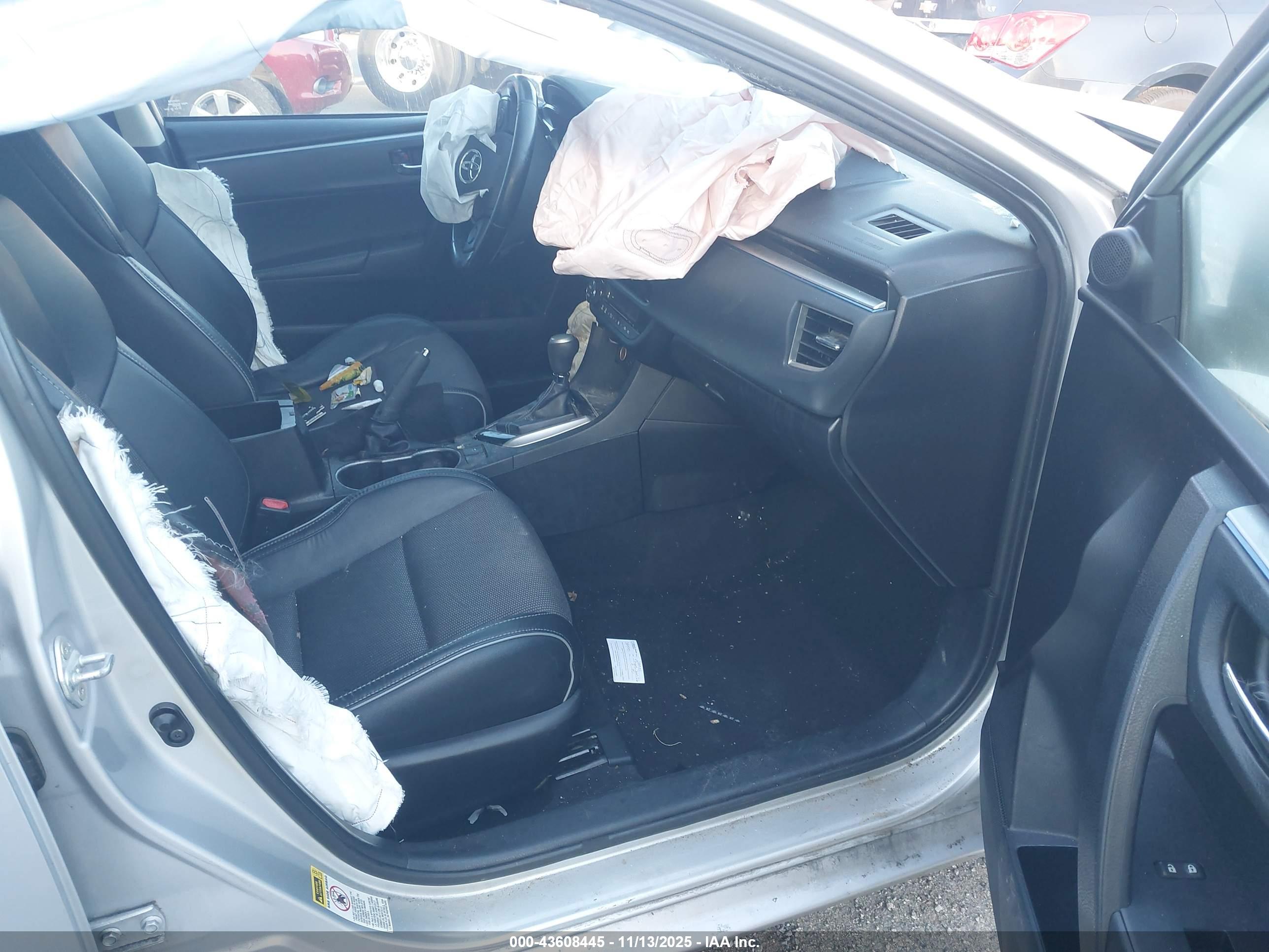 TOYOTA COROLLA image 5