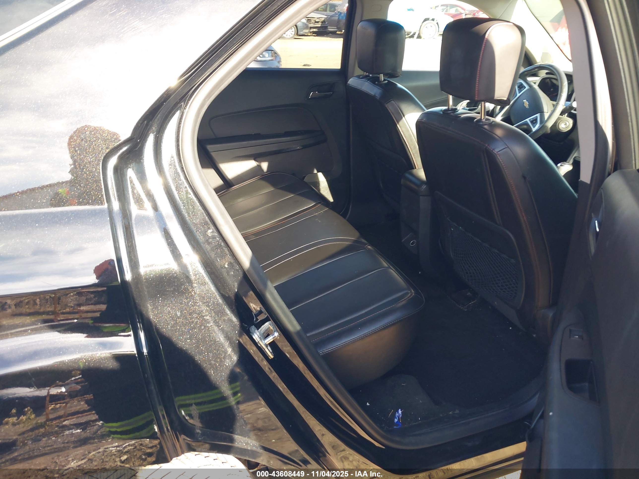 CHEVROLET EQUINOX image 8