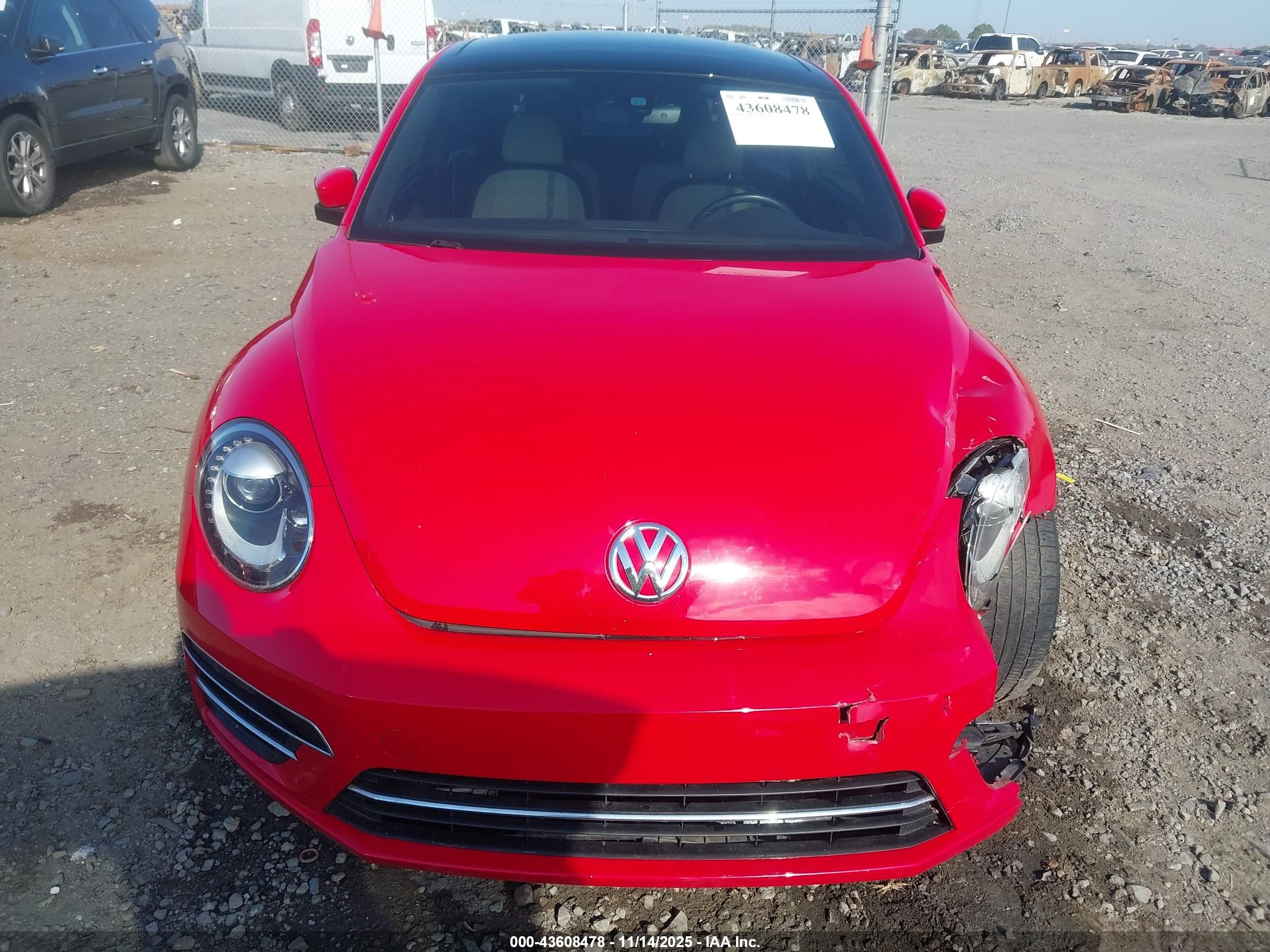 VOLKSWAGEN BEETLE image 6