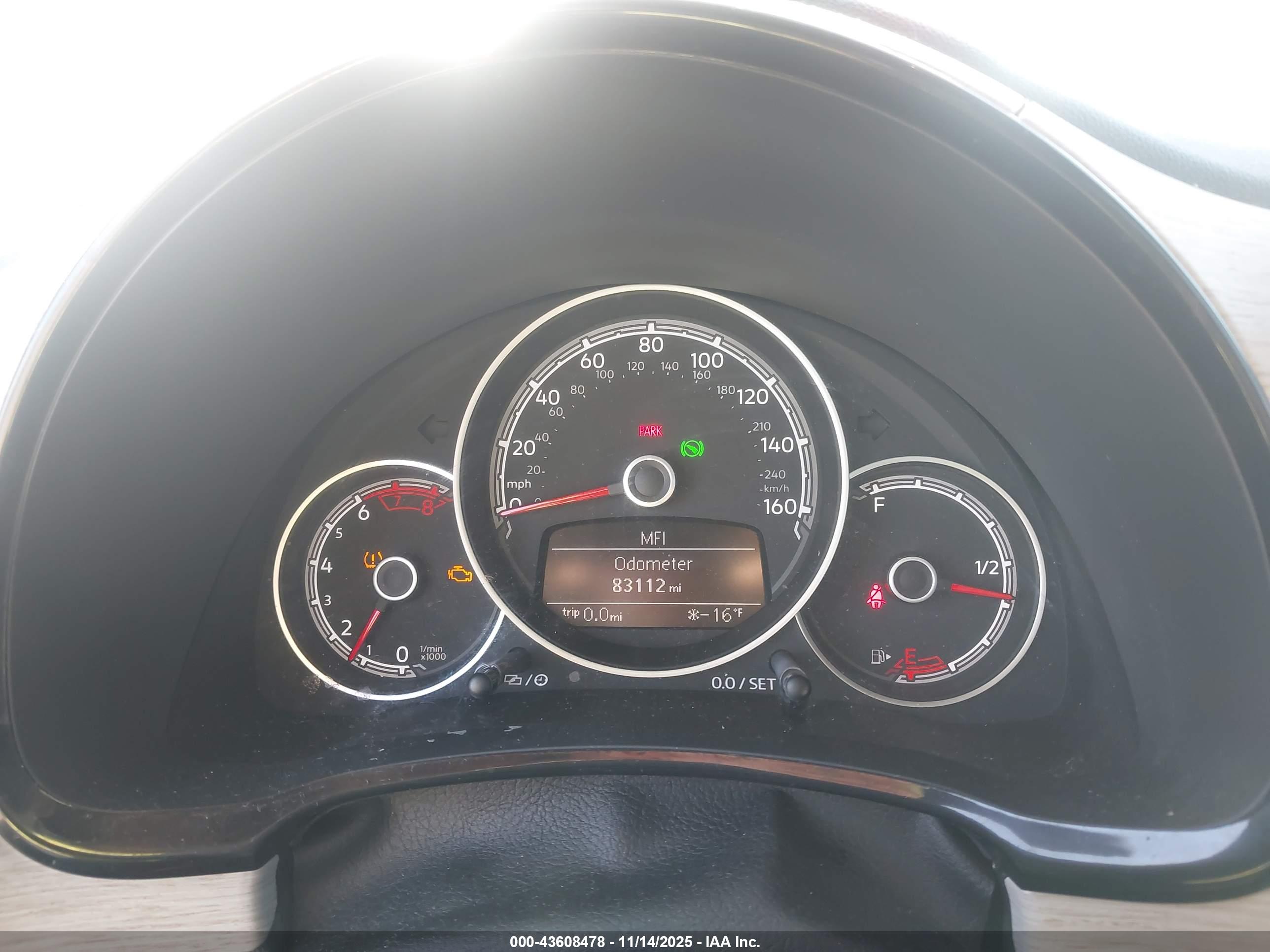 VOLKSWAGEN BEETLE image 7