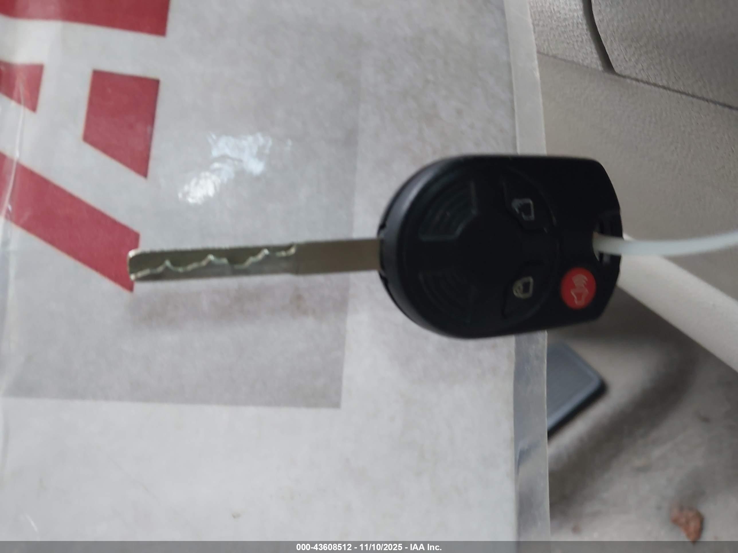 FORD ESCAPE image 11