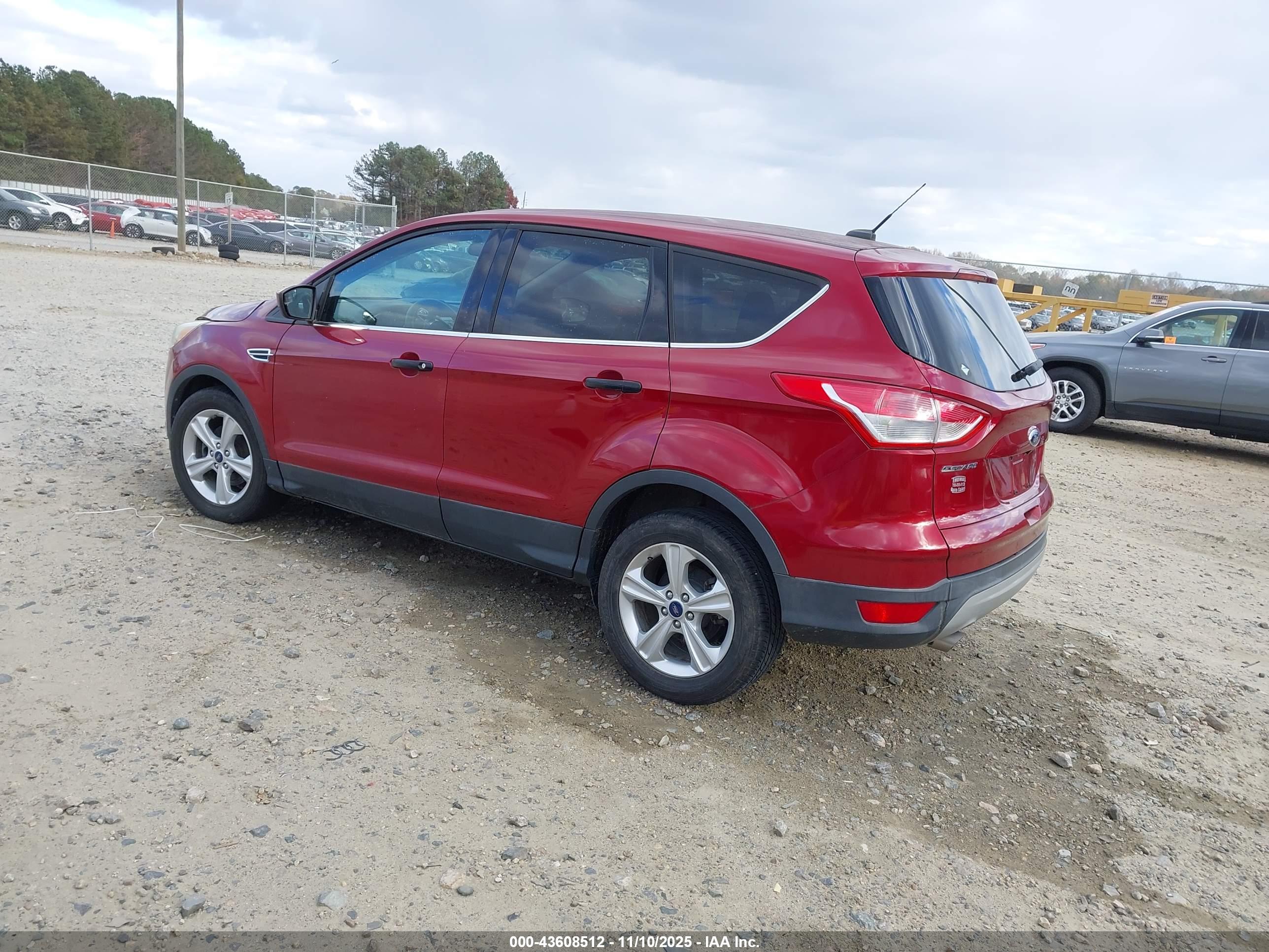 FORD ESCAPE image 3