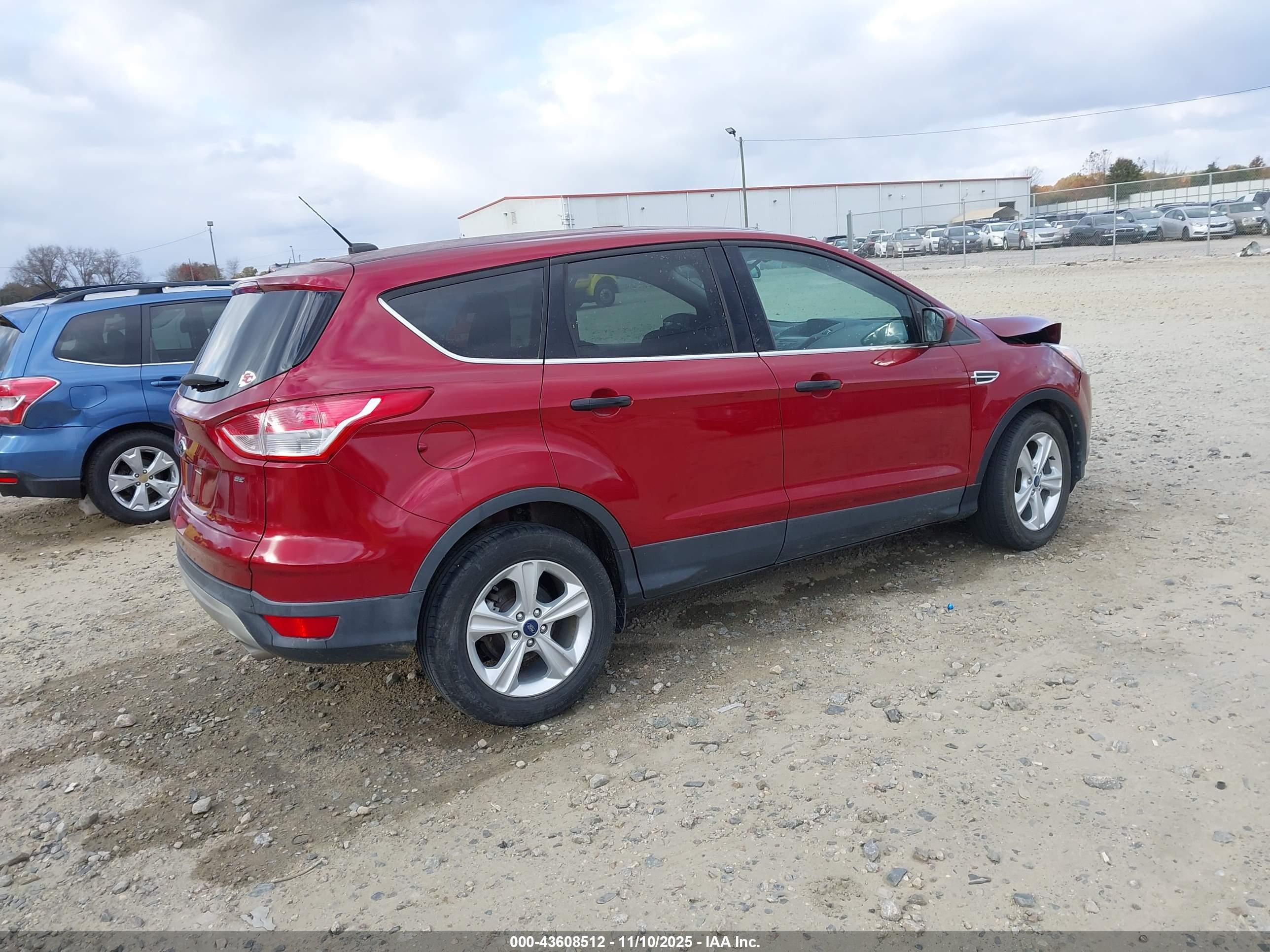 FORD ESCAPE image 4