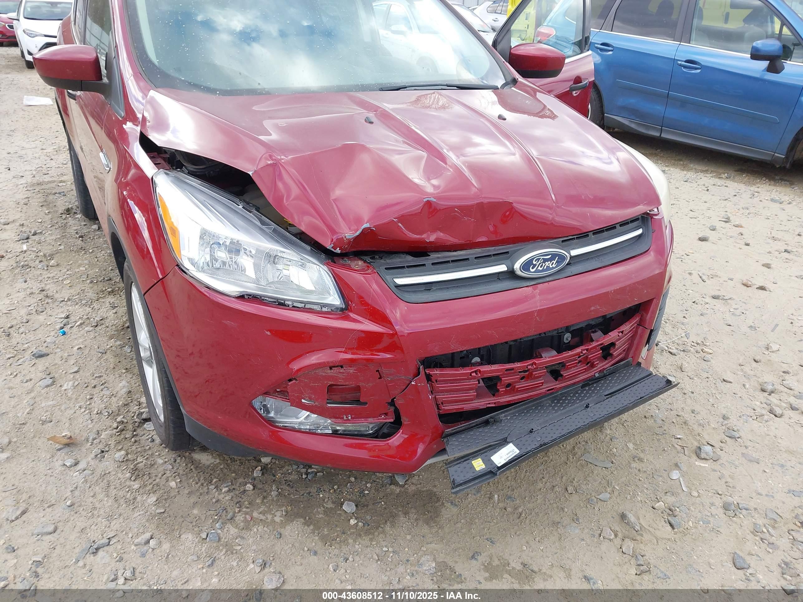 FORD ESCAPE image 6
