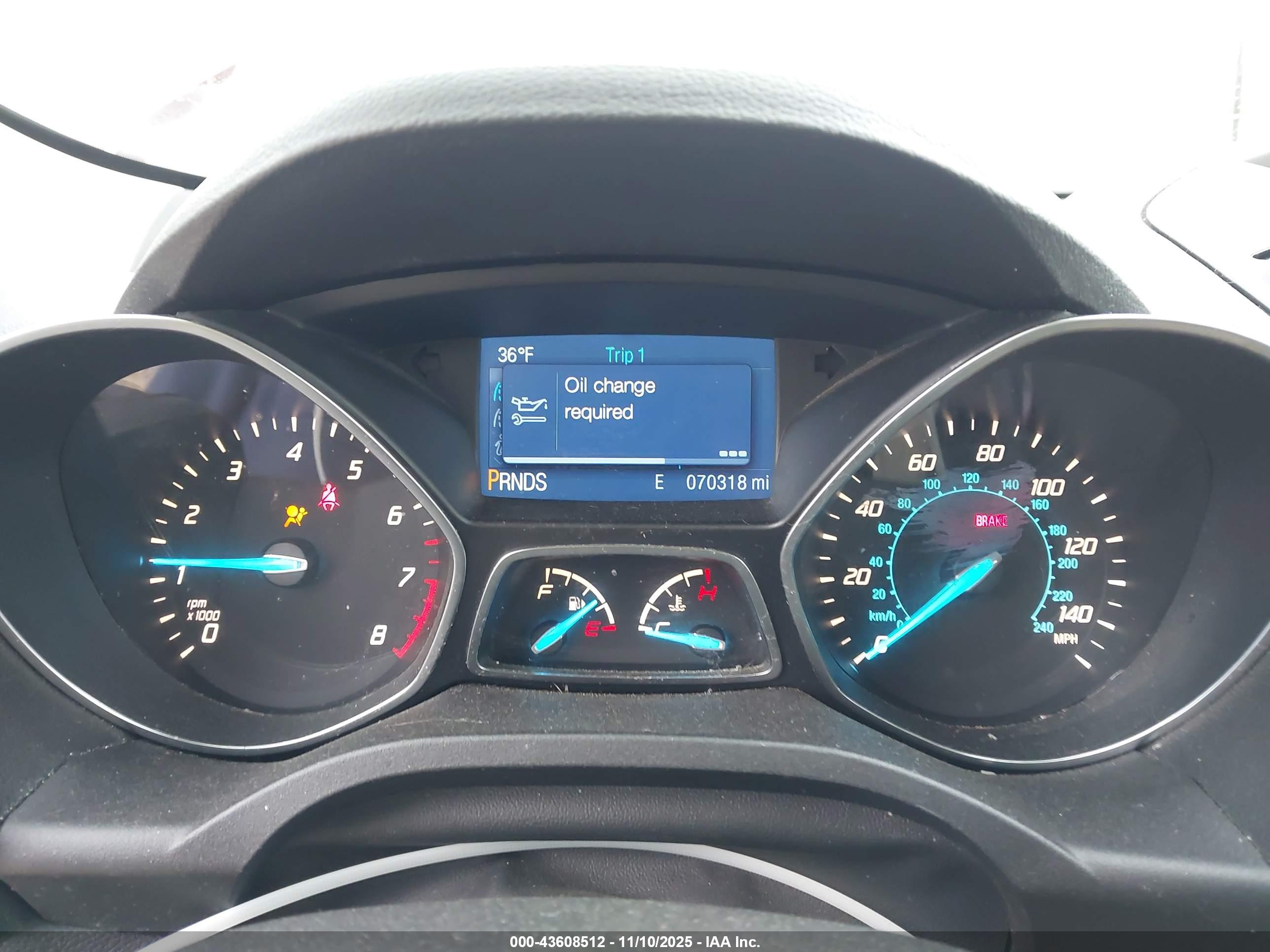 FORD ESCAPE image 7