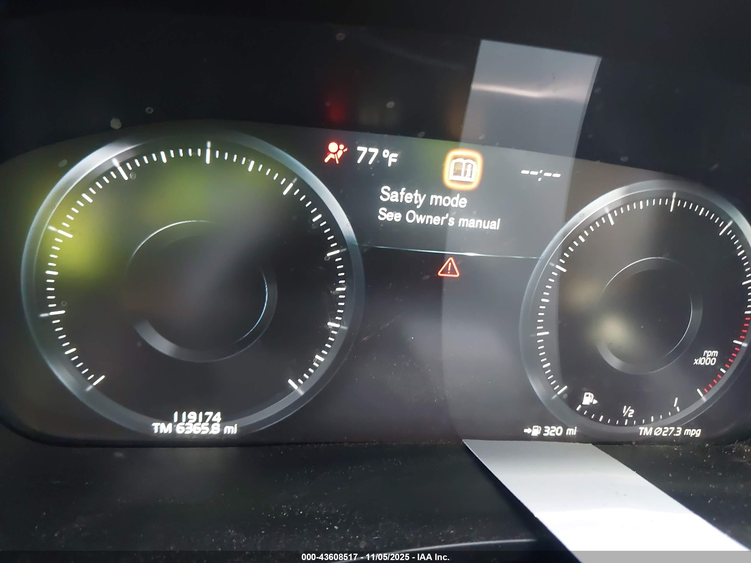 VOLVO S90 image 7