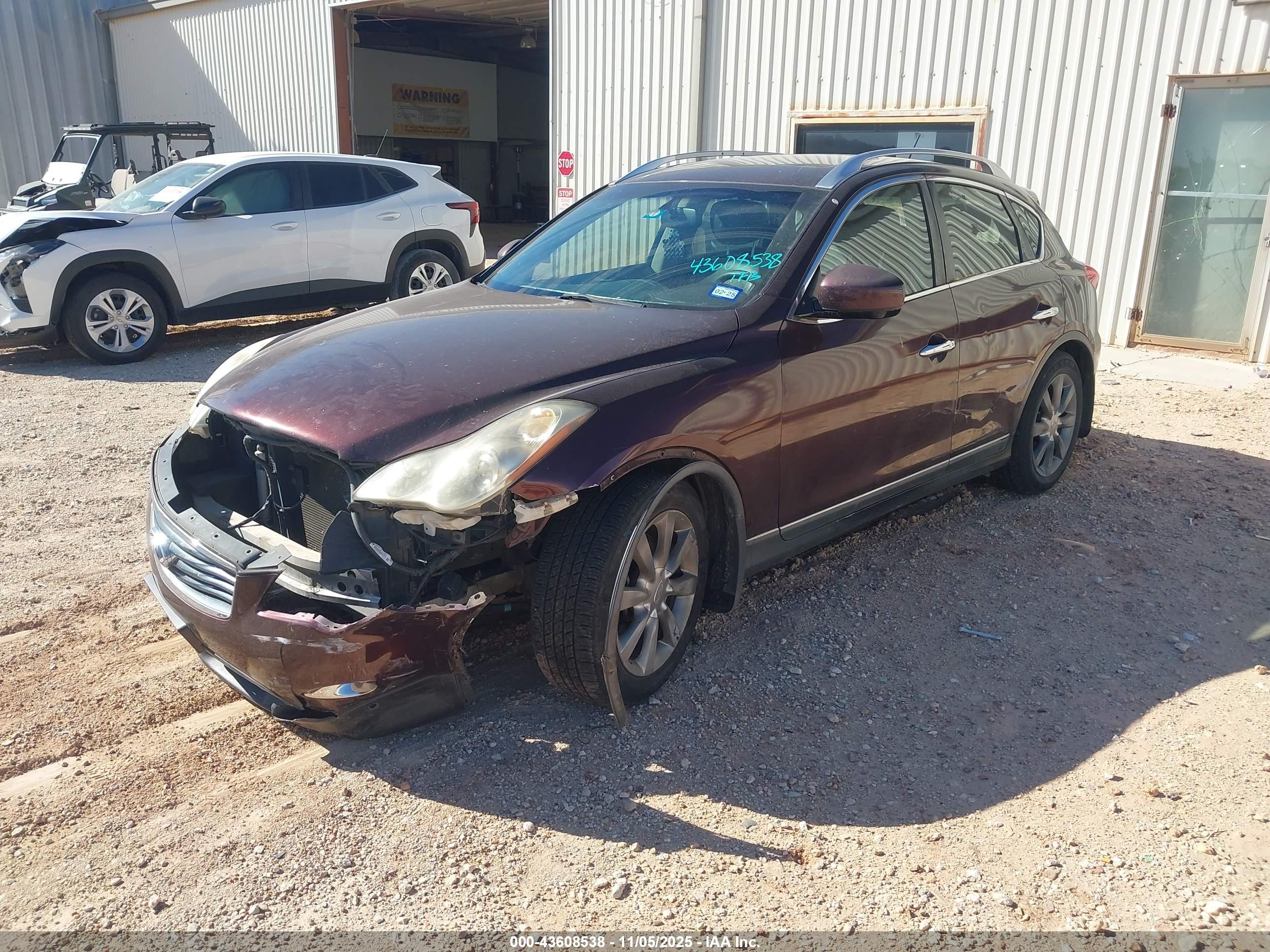 INFINITI EX35 image 2