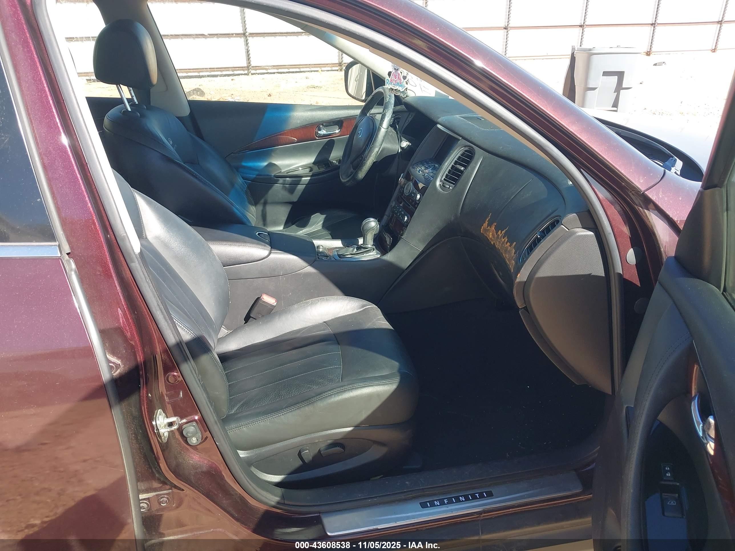 INFINITI EX35 image 5