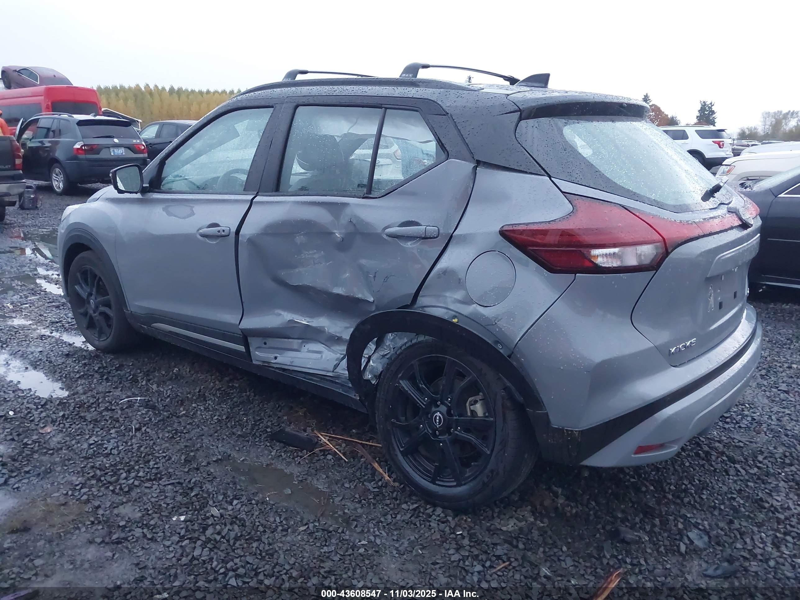 NISSAN KICKS image 3