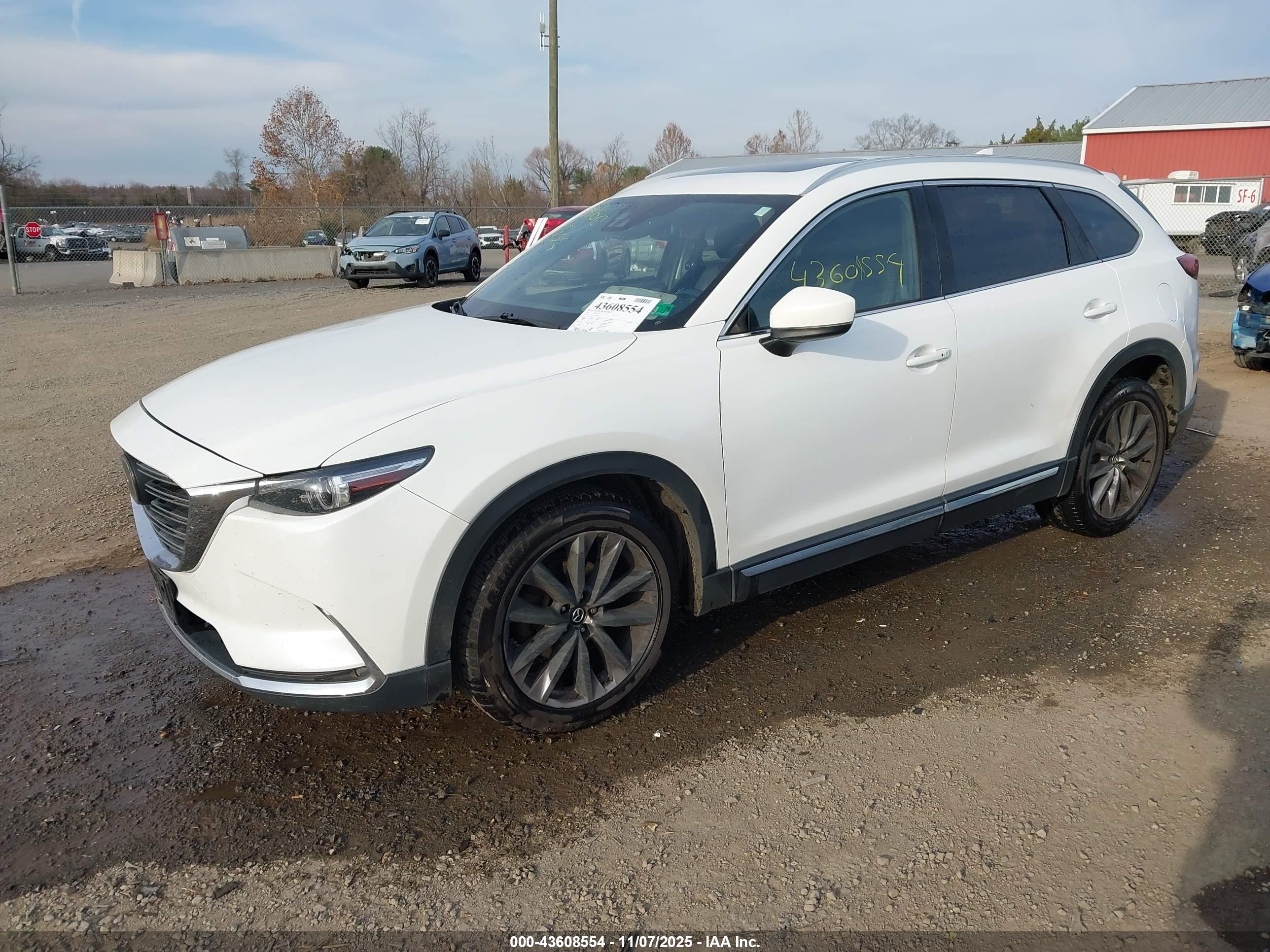 MAZDA CX-9 image 2