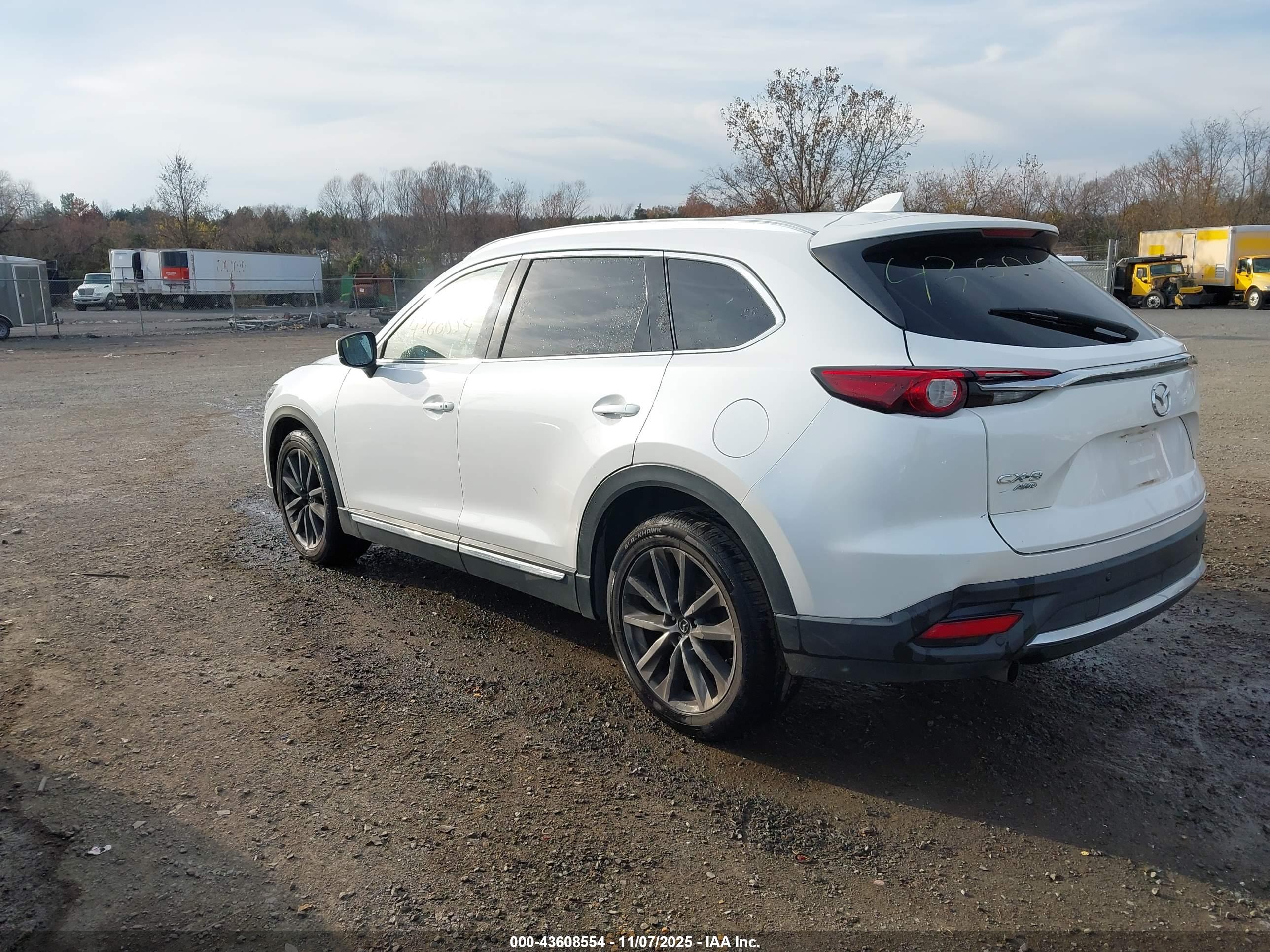 MAZDA CX-9 image 3