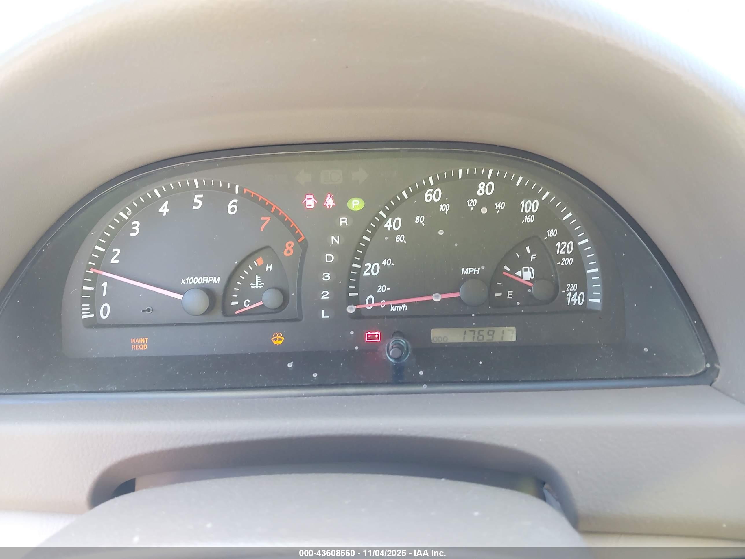 TOYOTA CAMRY image 7