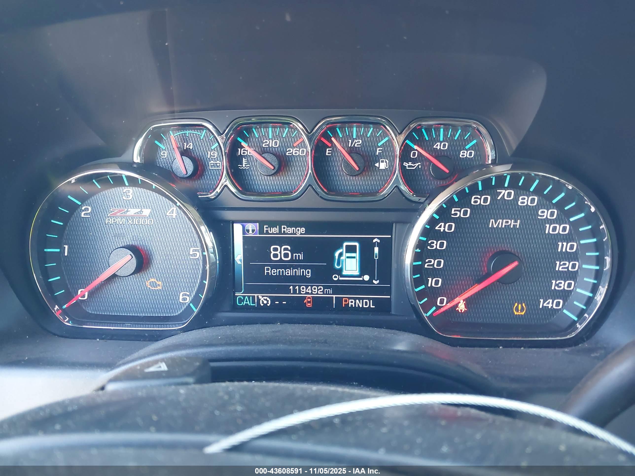 CHEVROLET SILVERADO image 7