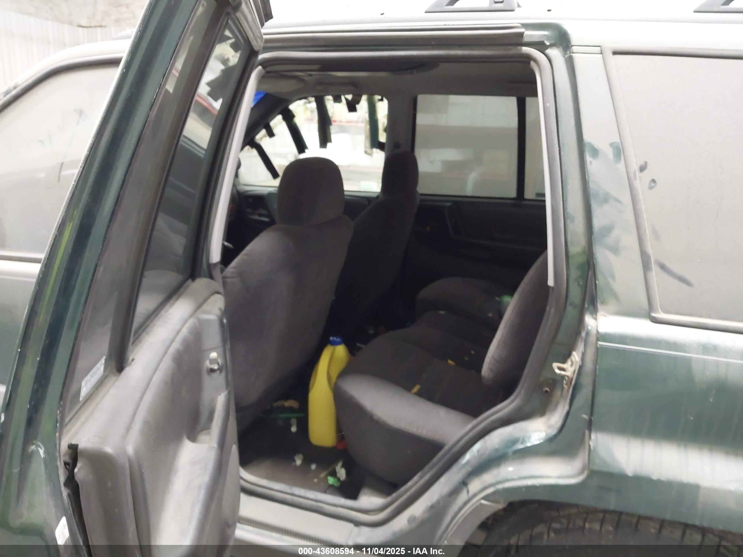 JEEP GRAND image 8