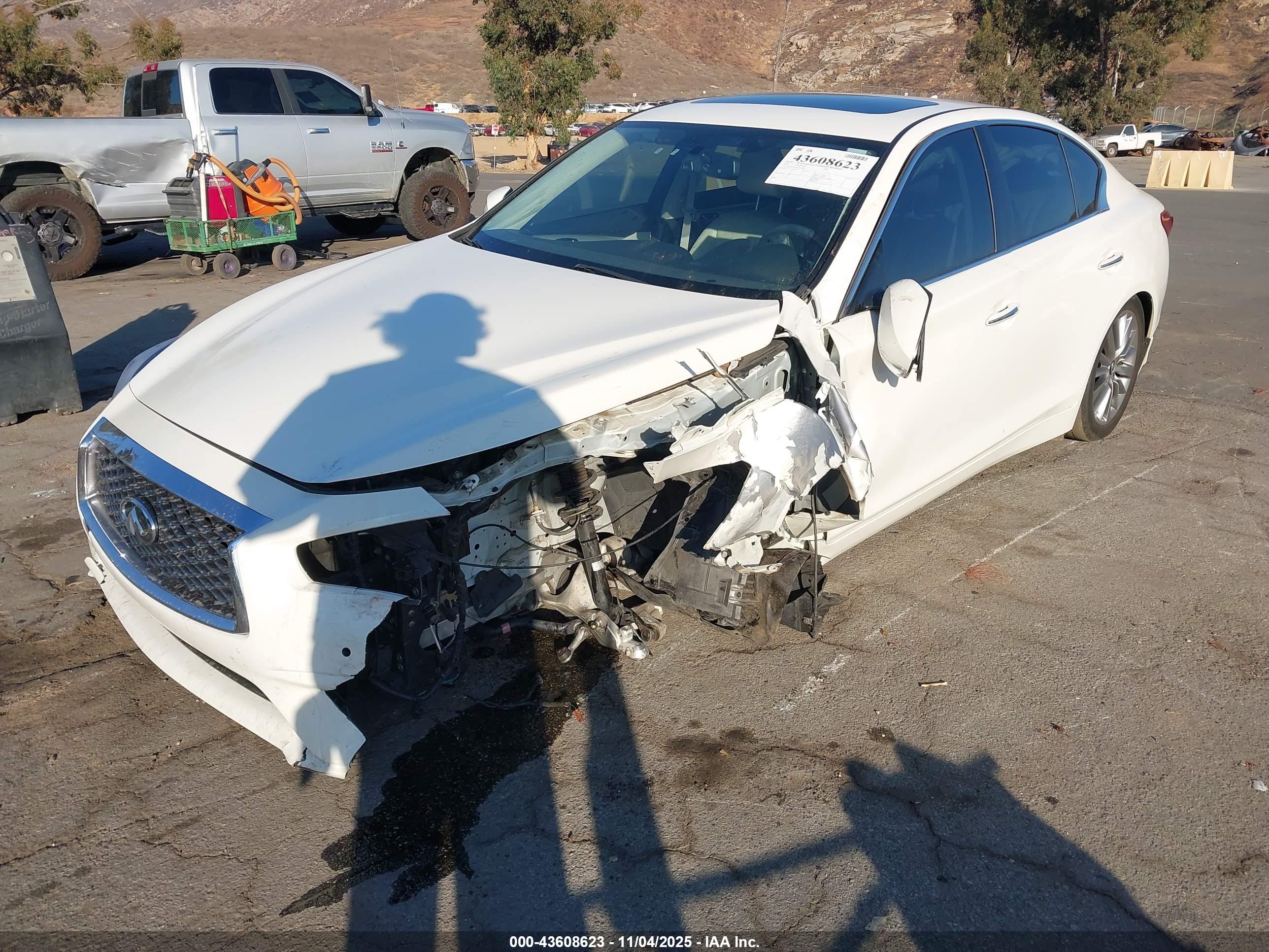 INFINITI Q50 image 2