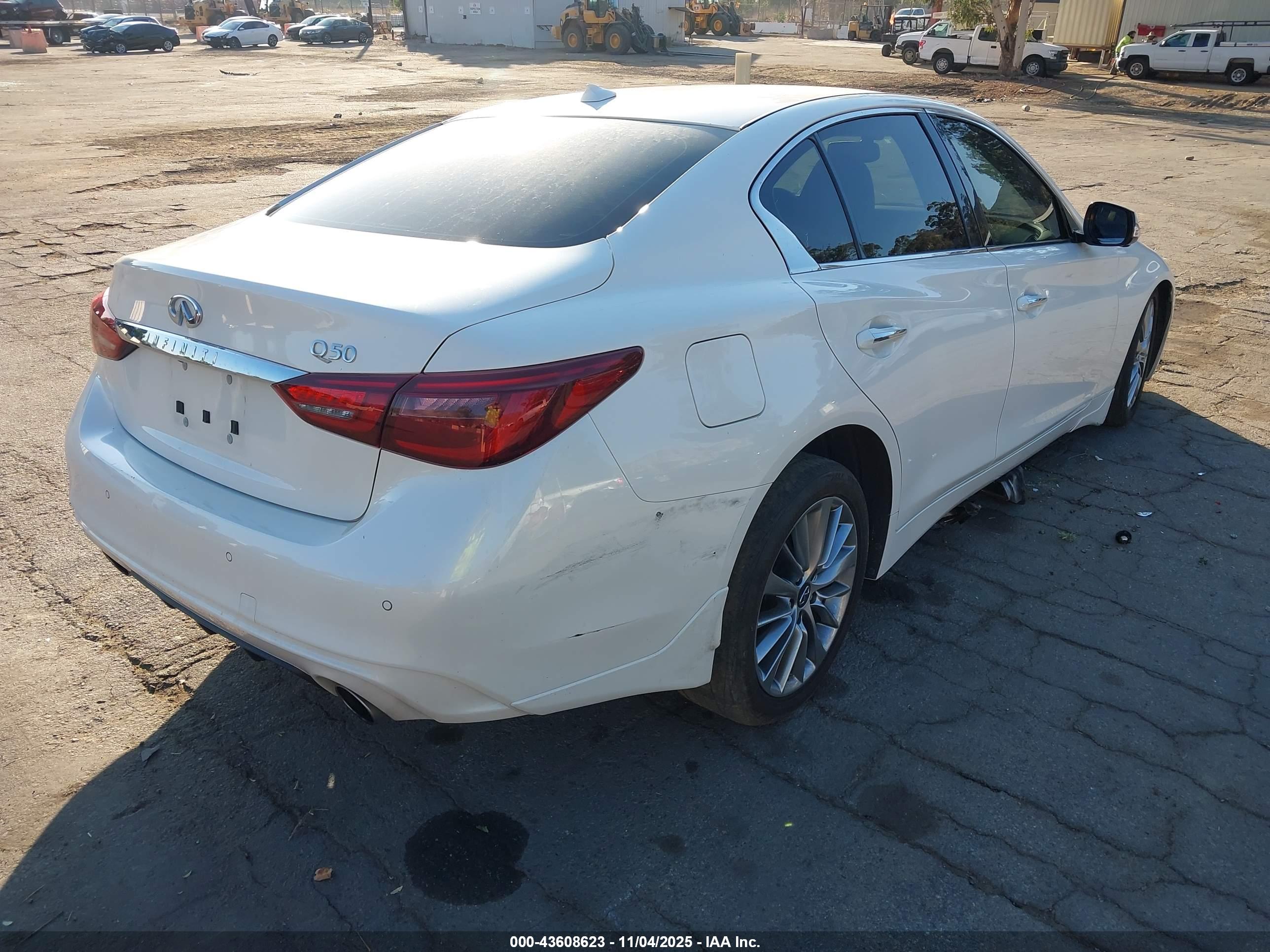 INFINITI Q50 image 4