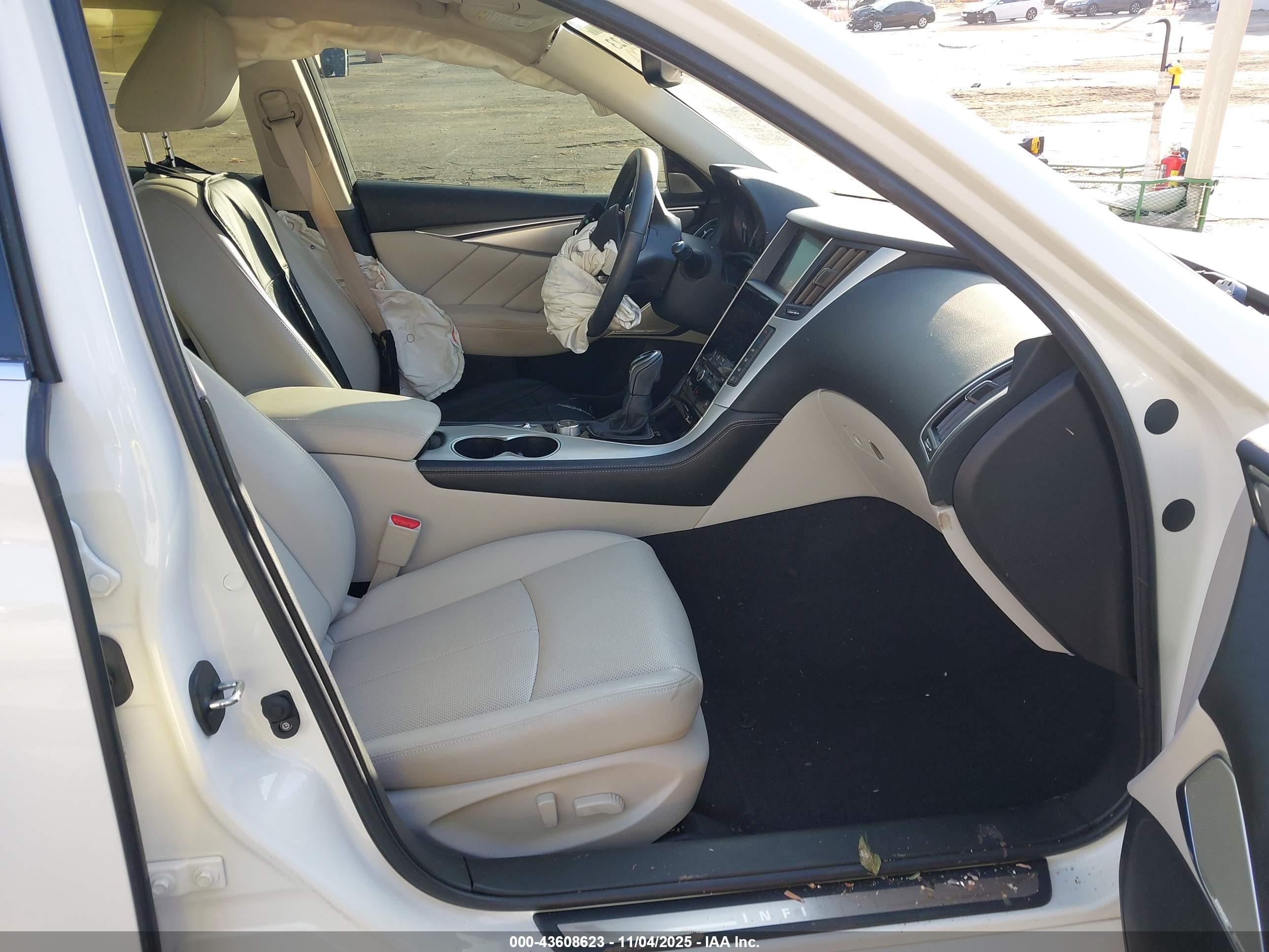 INFINITI Q50 image 5