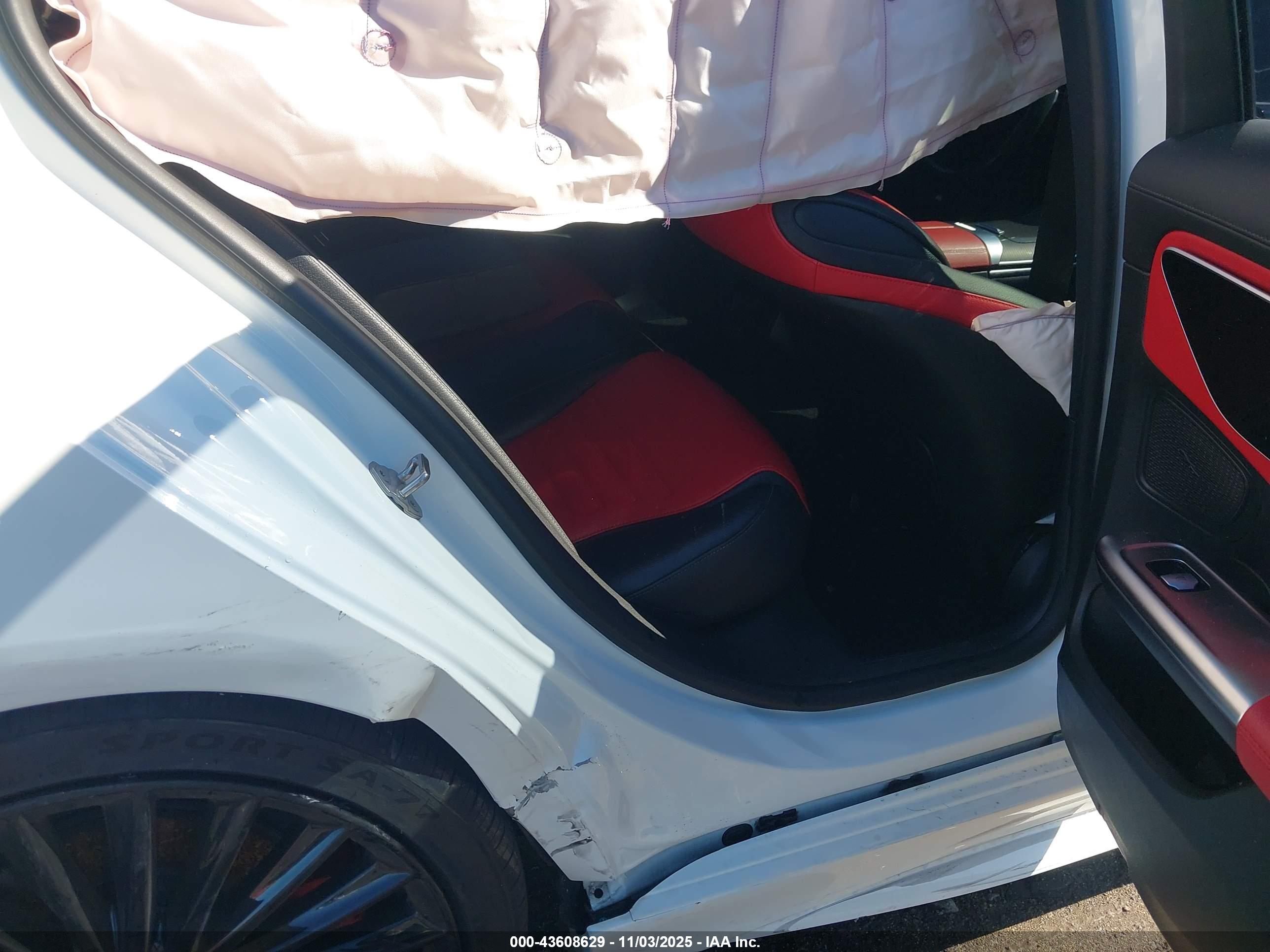 MERCEDES-BENZ C image 8