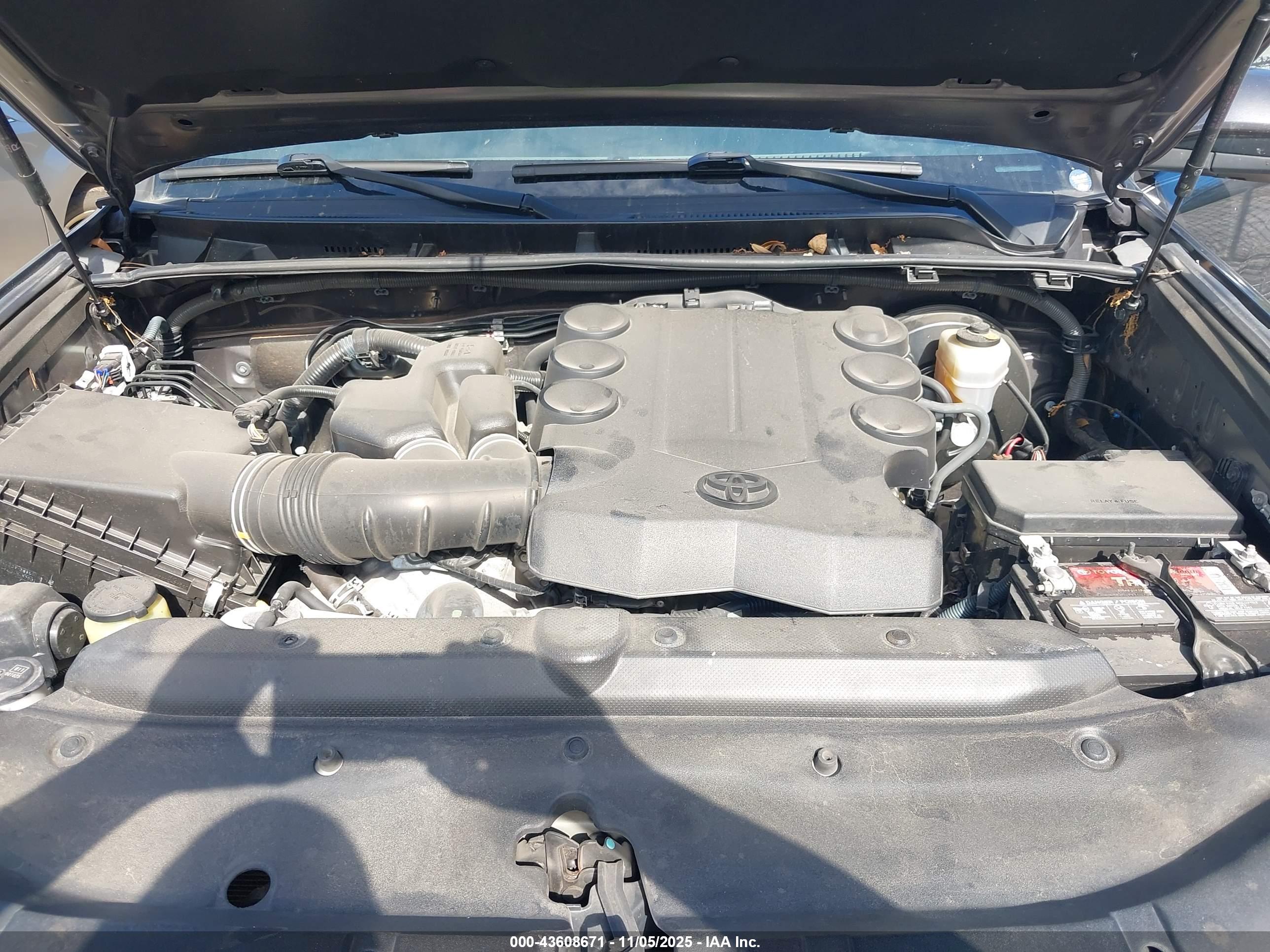 TOYOTA 4RUNNER image 10