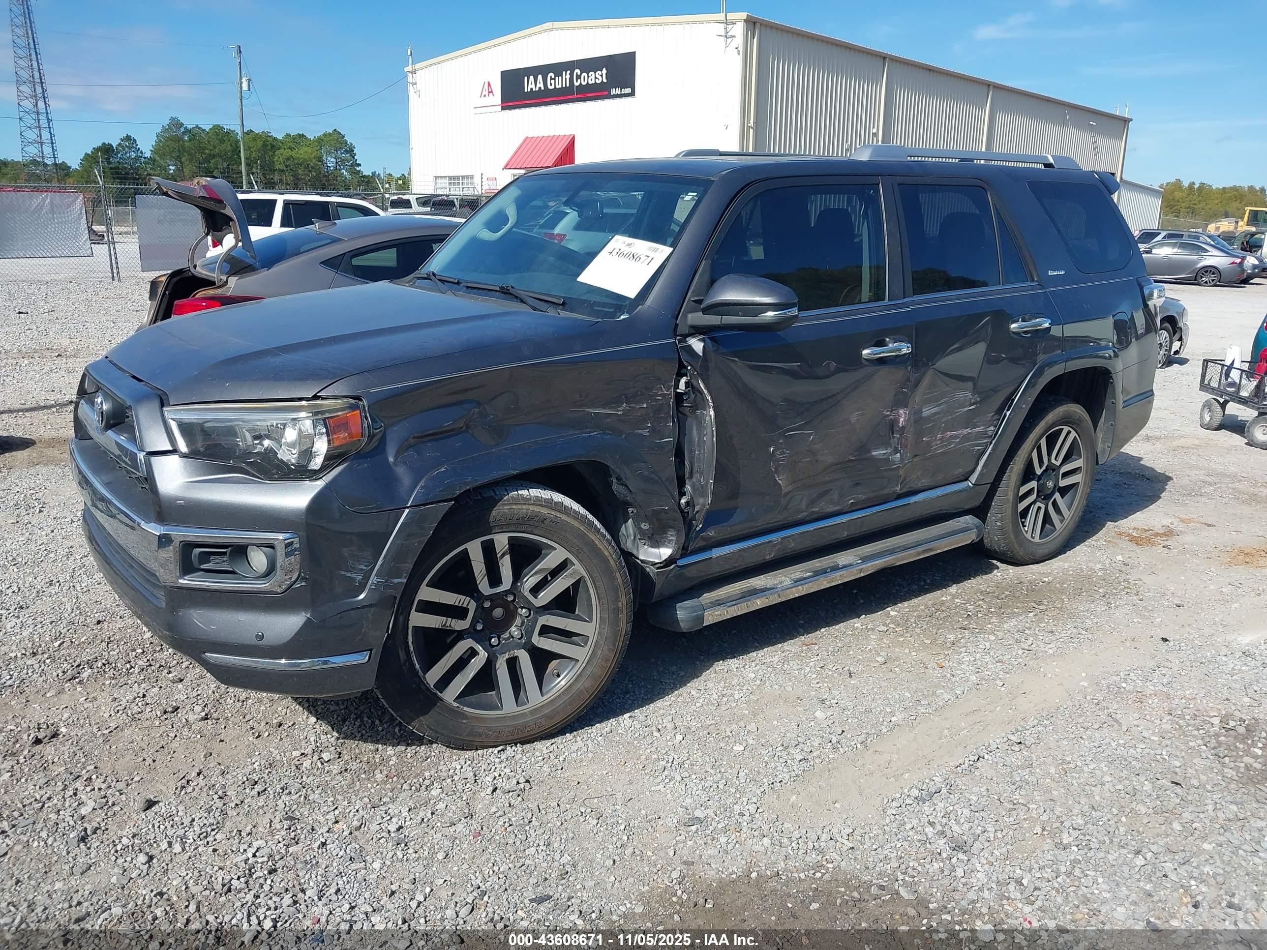 TOYOTA 4RUNNER image 2