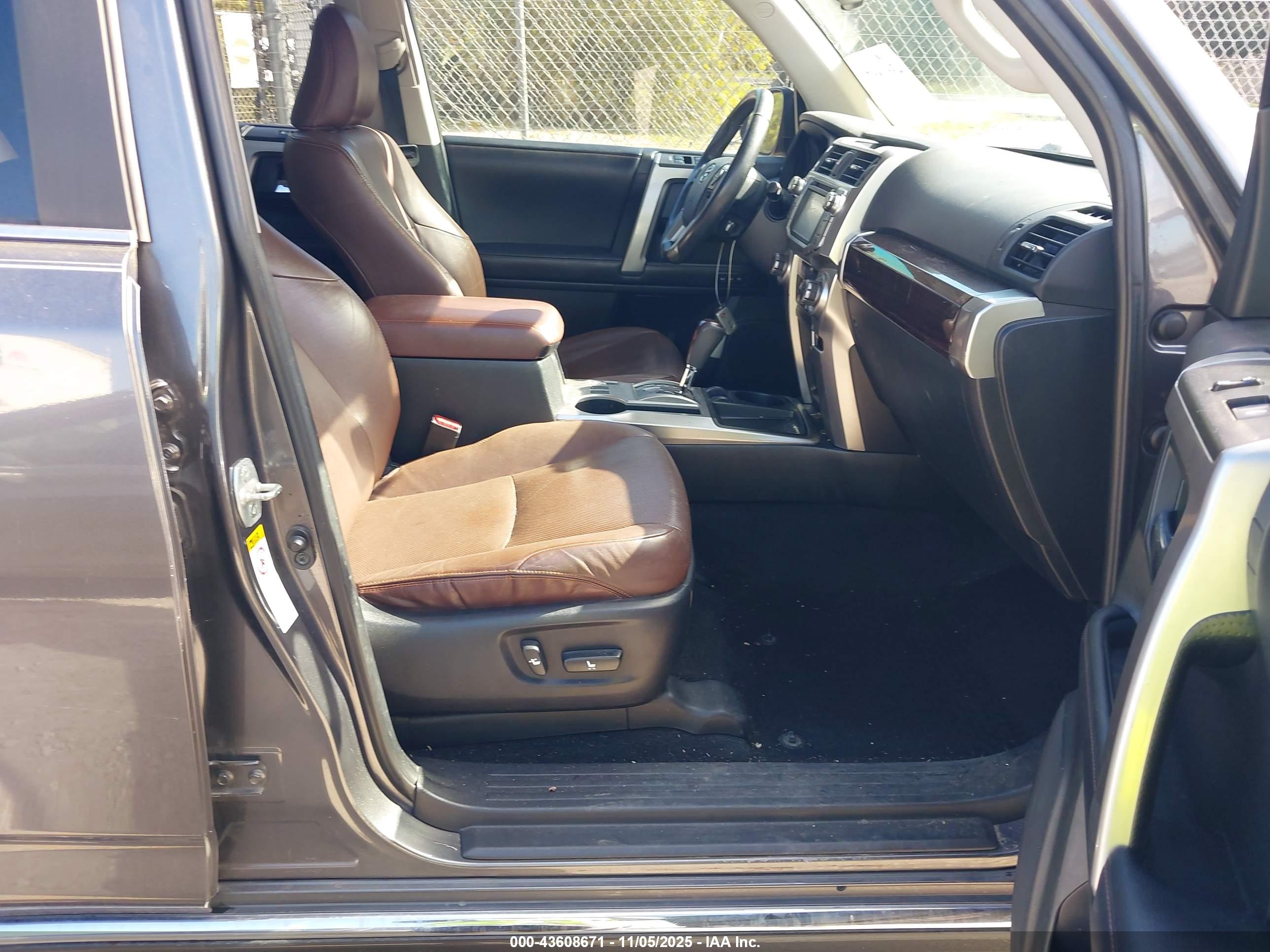 TOYOTA 4RUNNER image 5