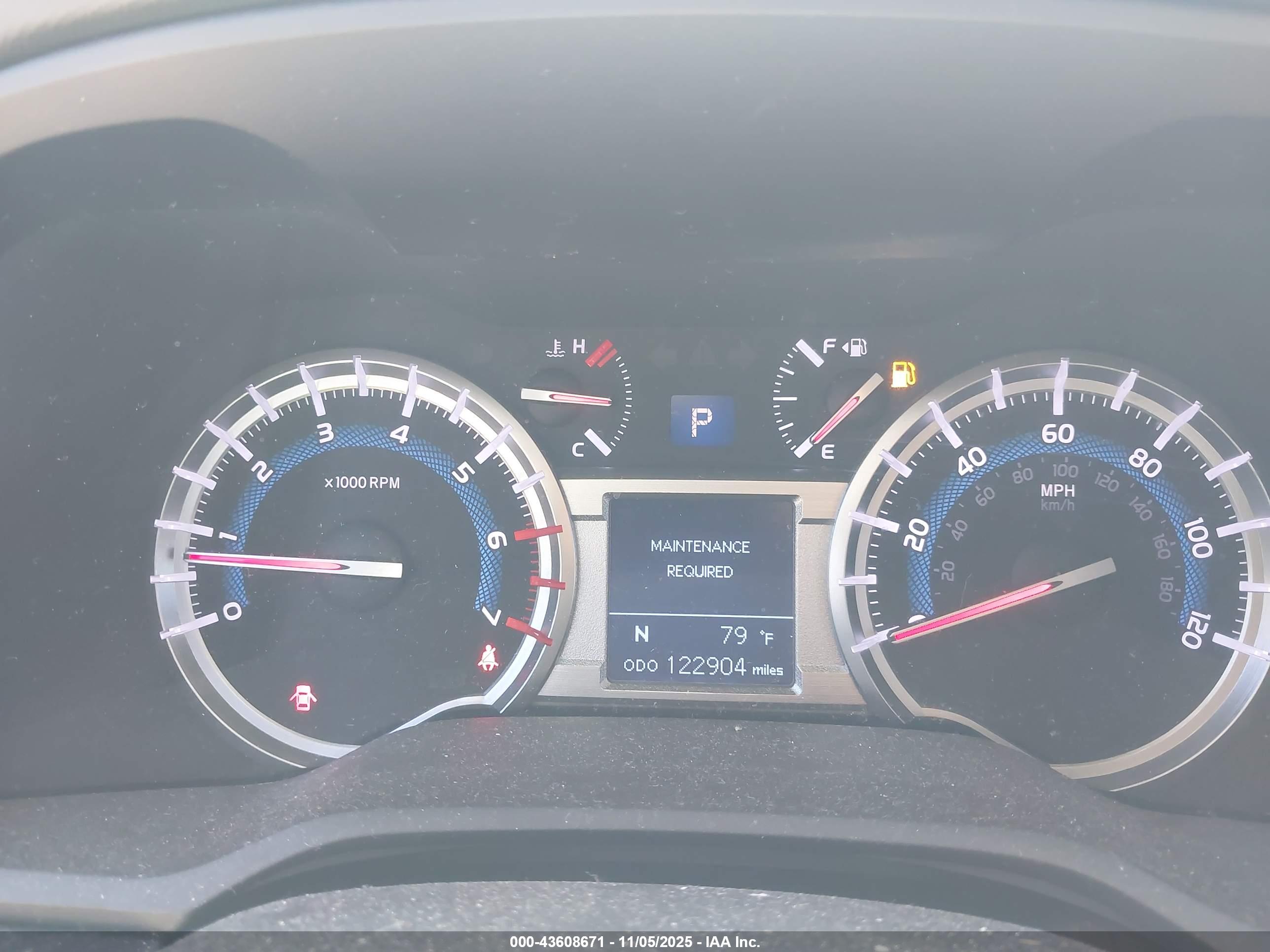 TOYOTA 4RUNNER image 7