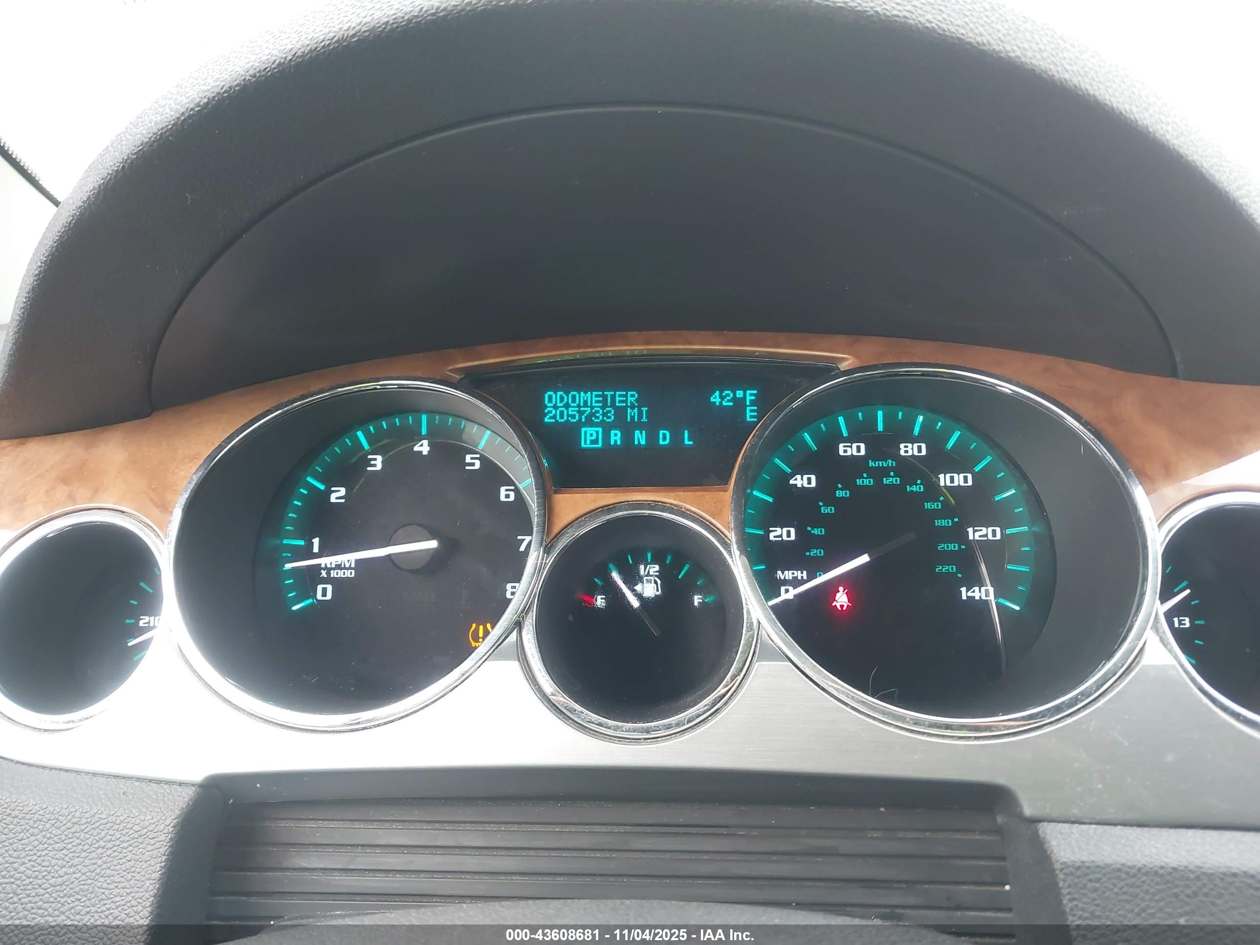 BUICK ENCLAVE image 7
