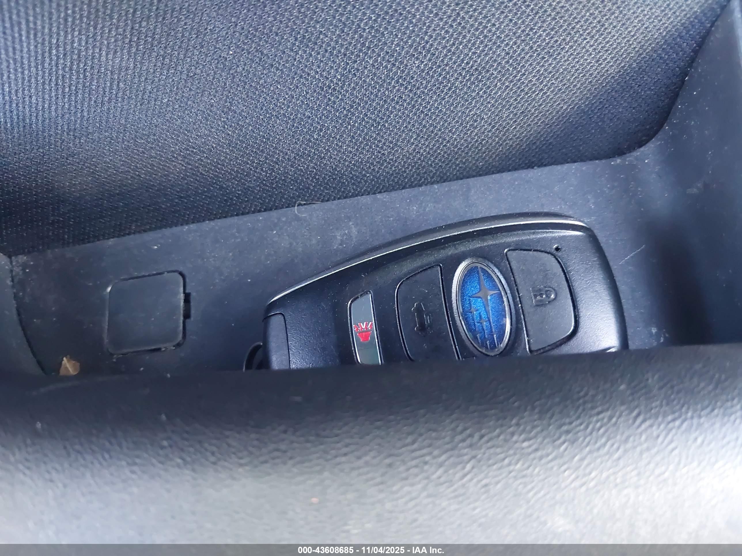 SUBARU OUTBACK image 11