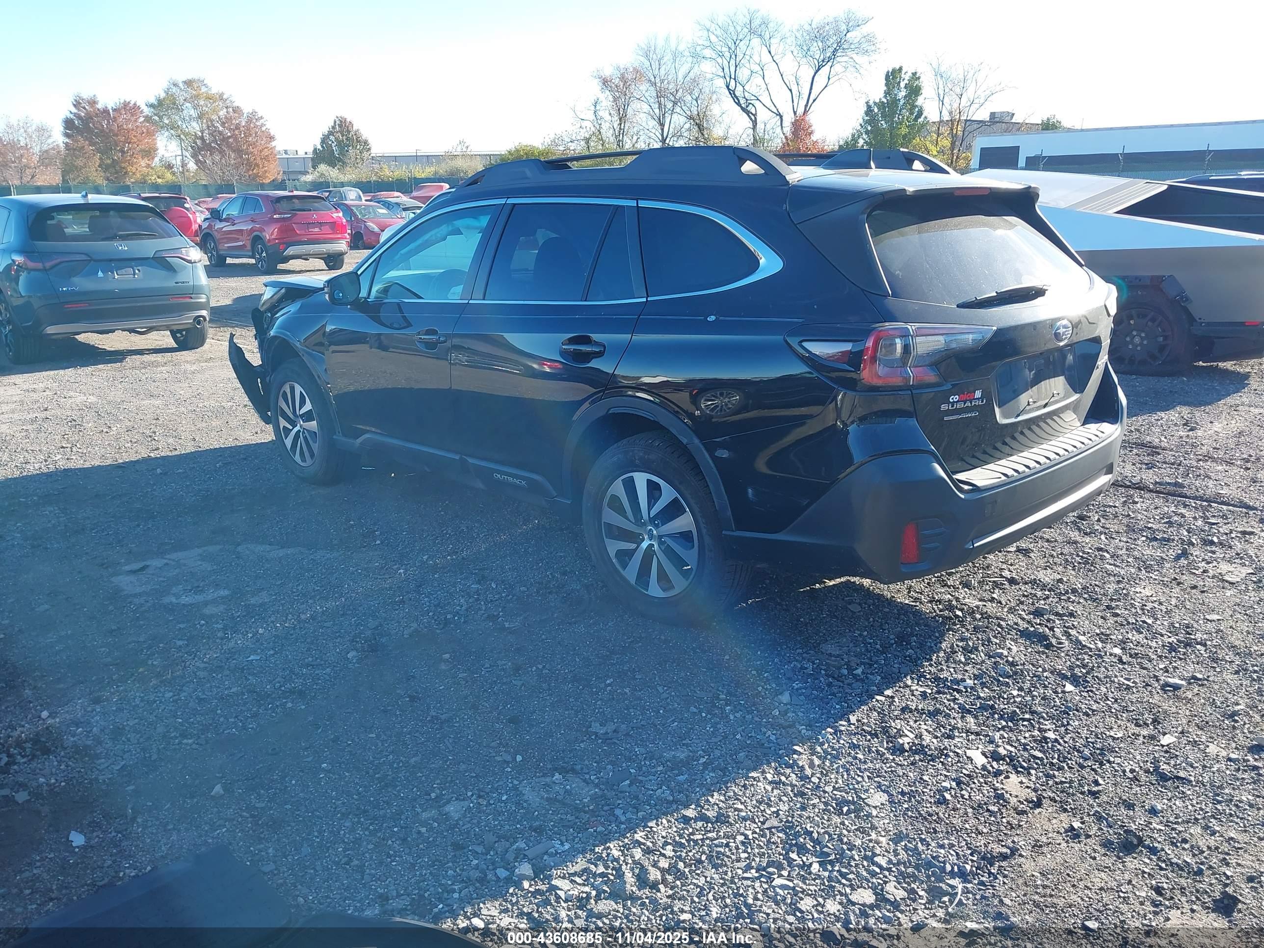 SUBARU OUTBACK image 3