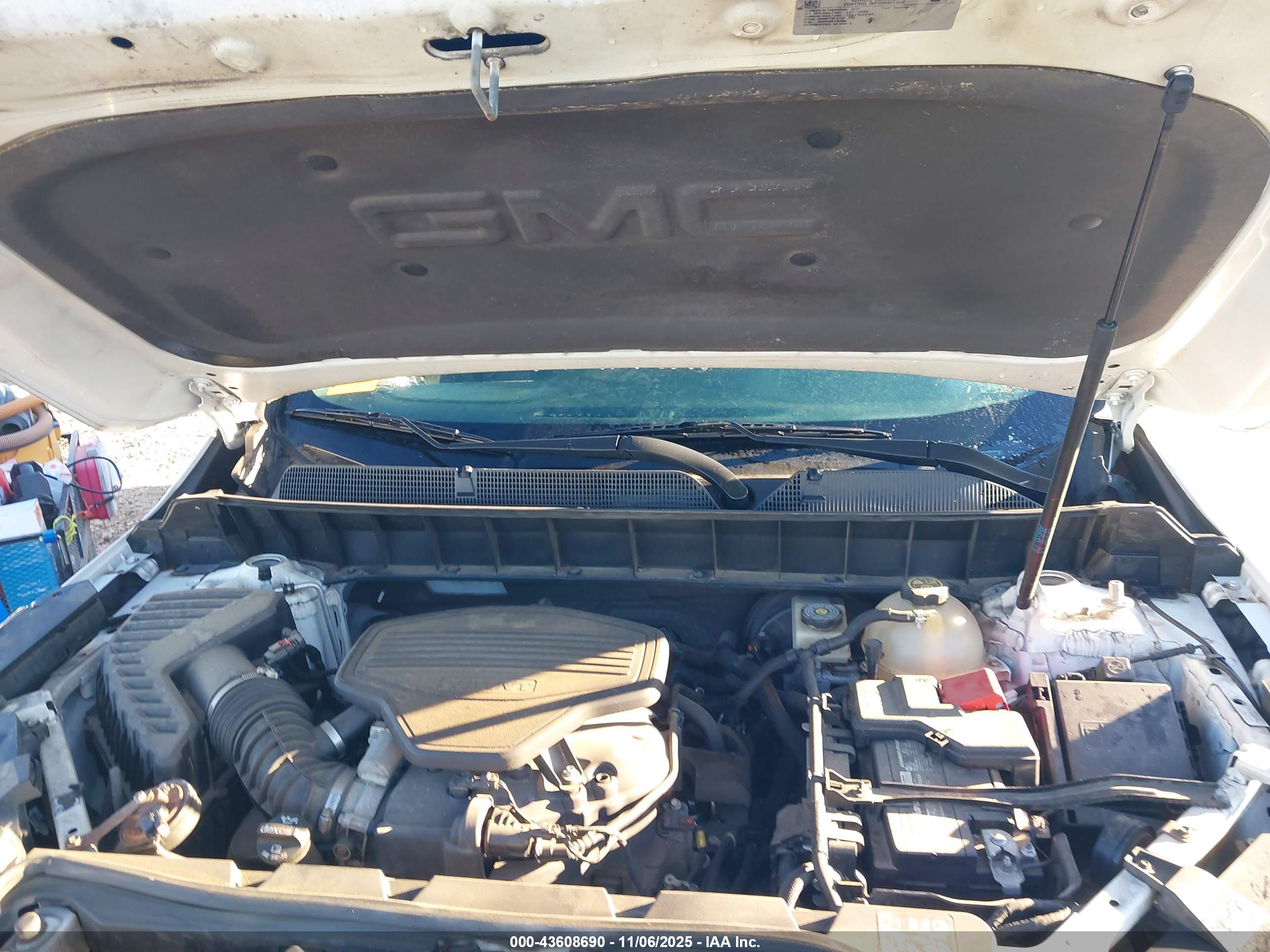 GMC ACADIA image 10