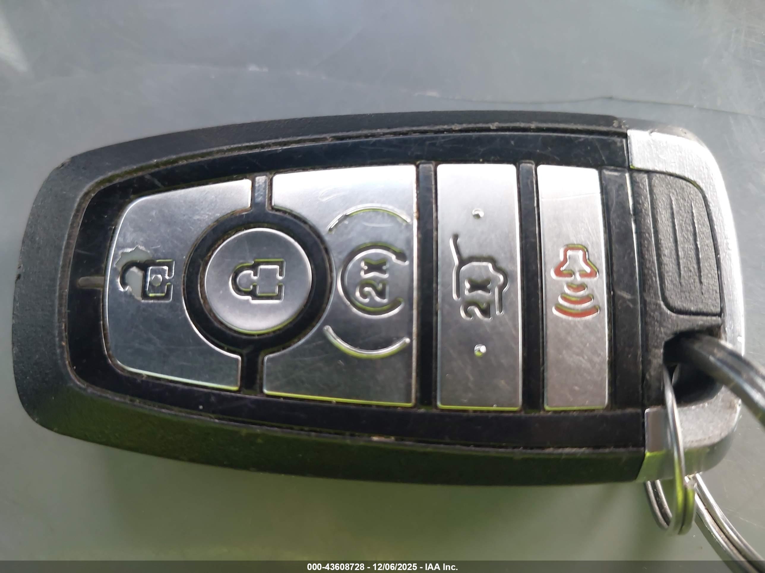 FORD ESCAPE image 11