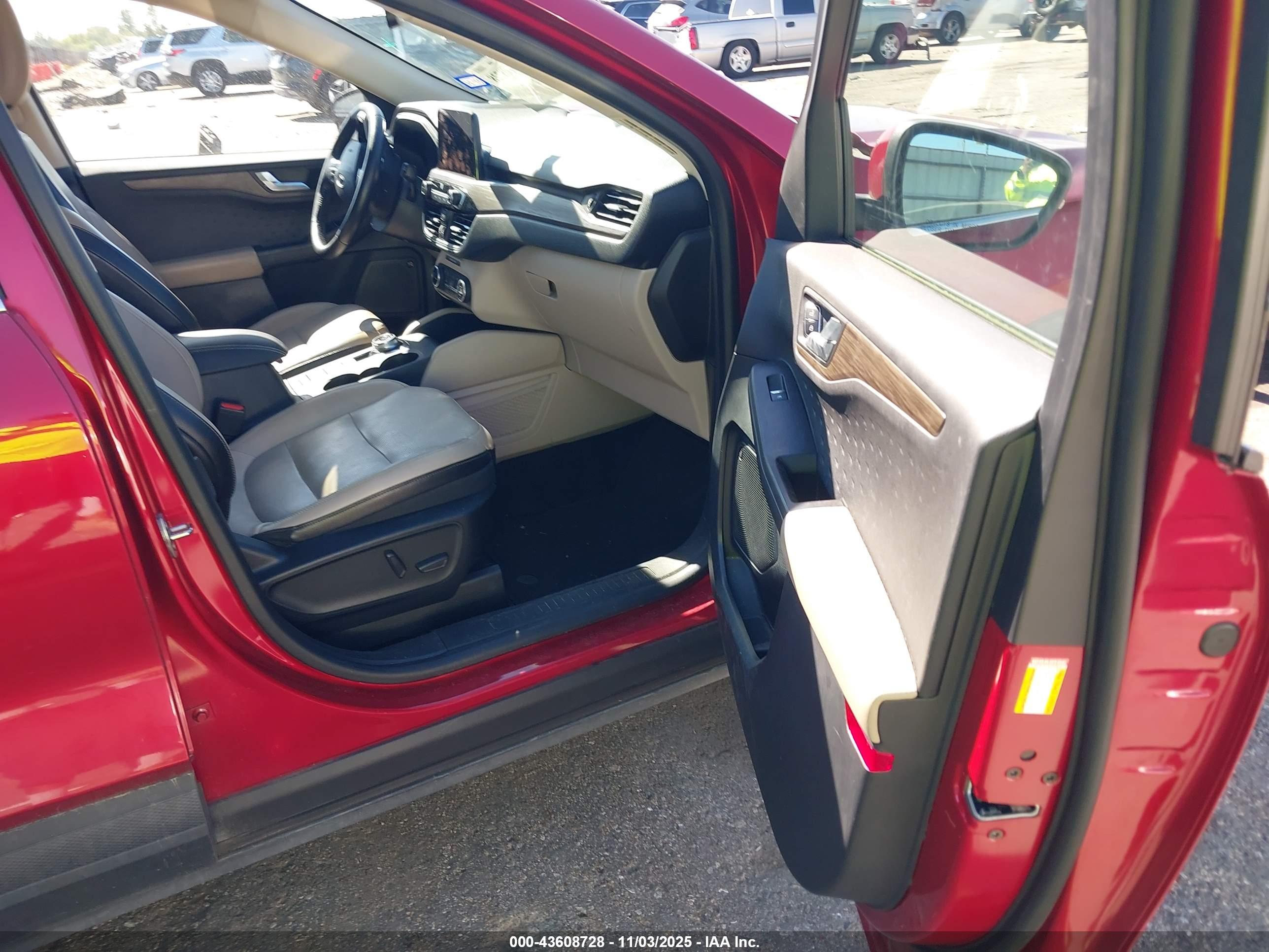 FORD ESCAPE image 5