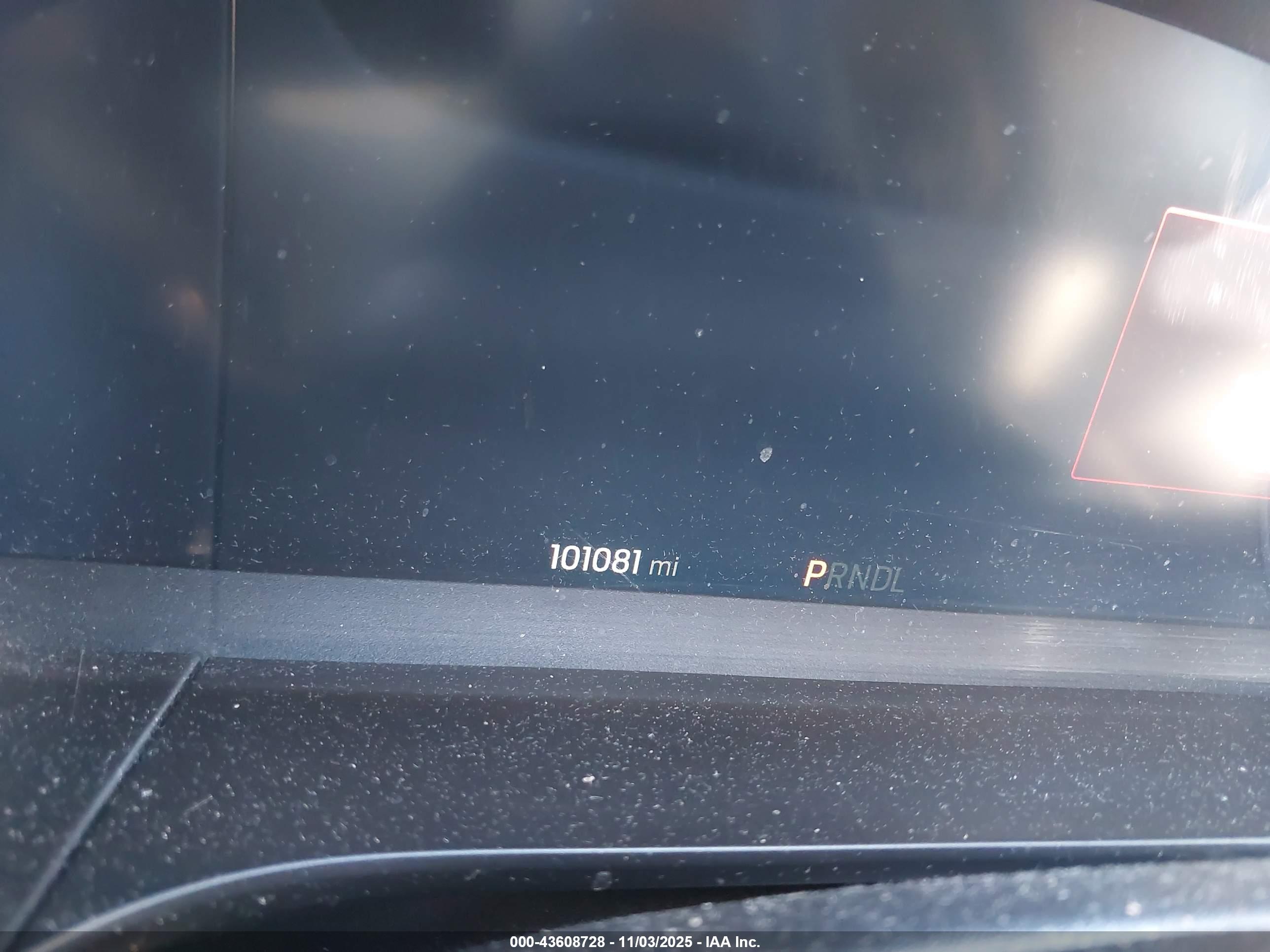 FORD ESCAPE image 7