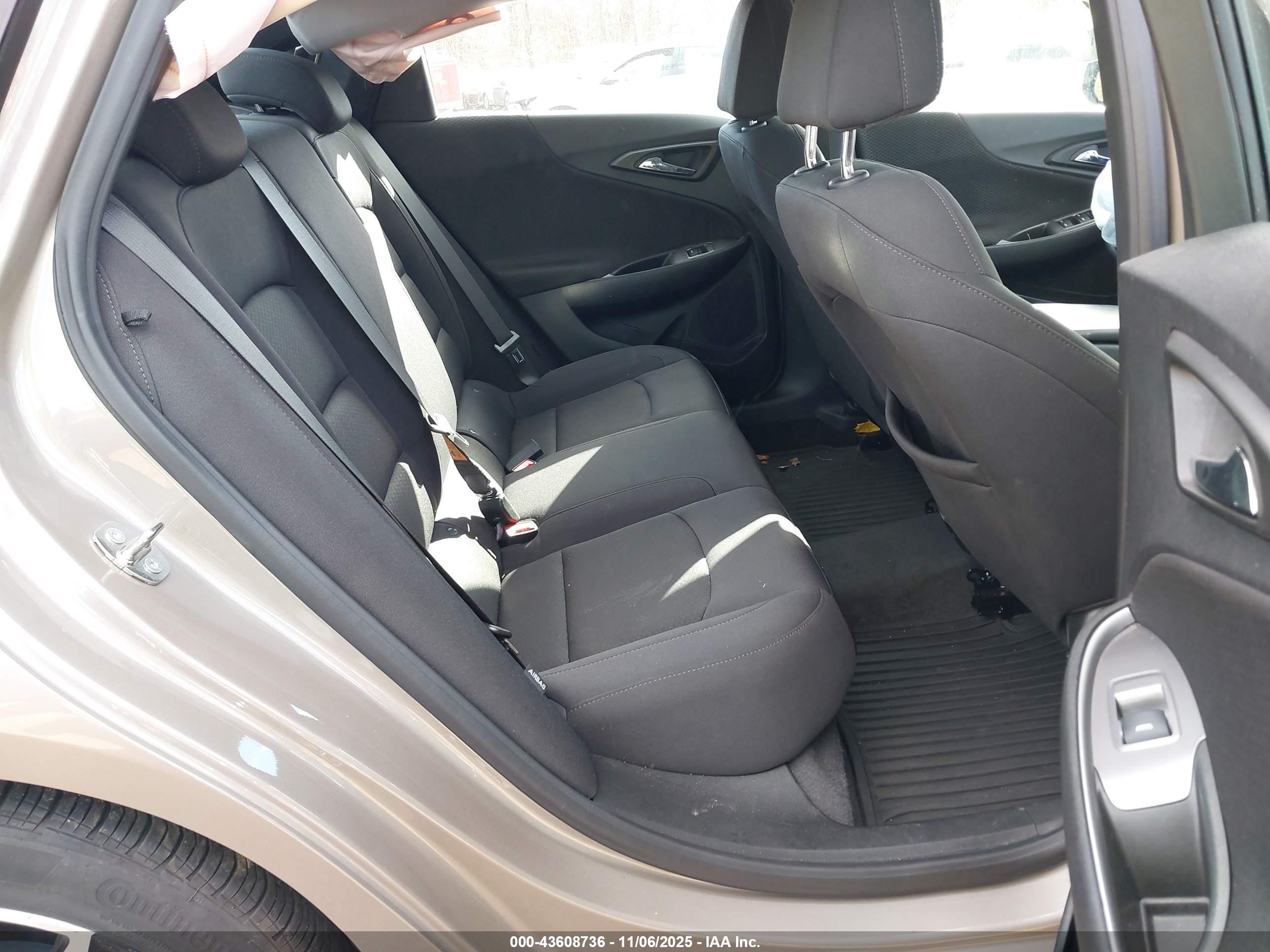 CHEVROLET MALIBU image 8