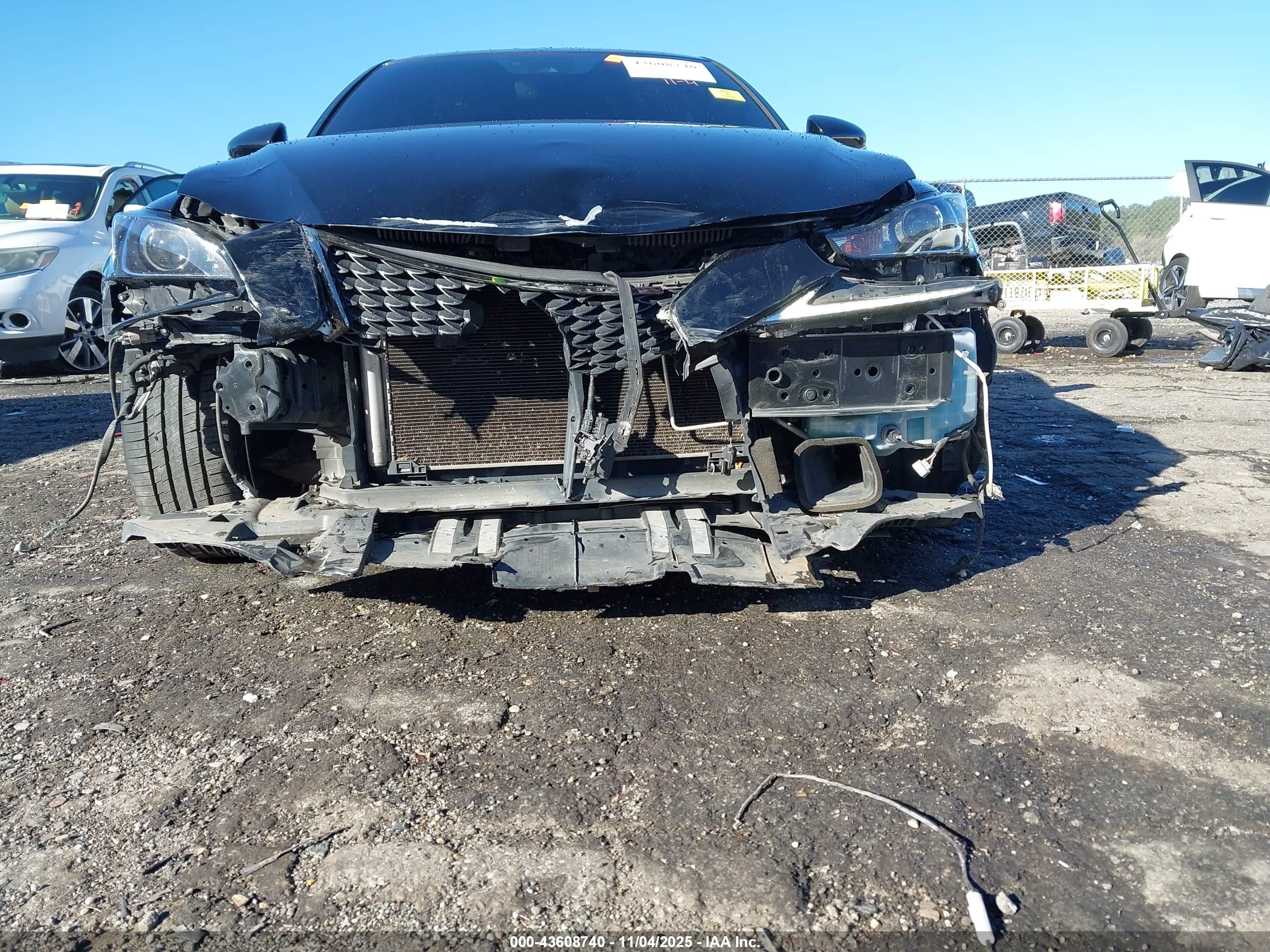 LEXUS IS image 6