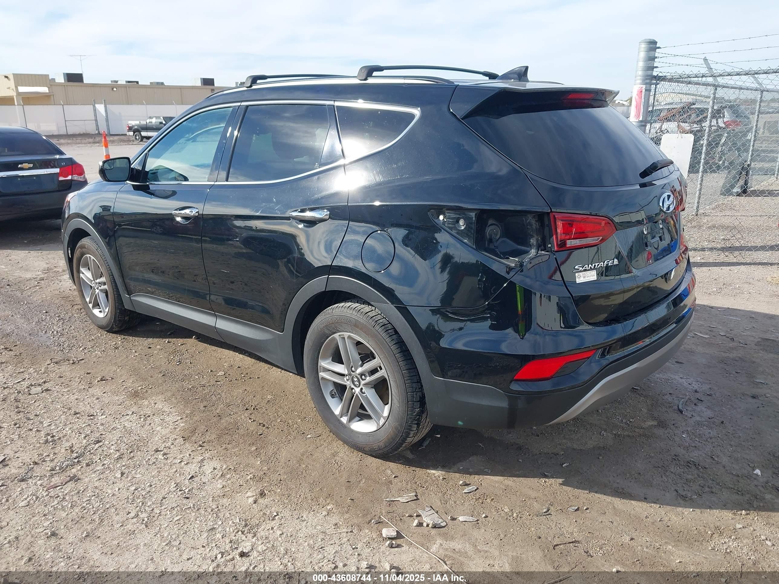 HYUNDAI SANTA image 3