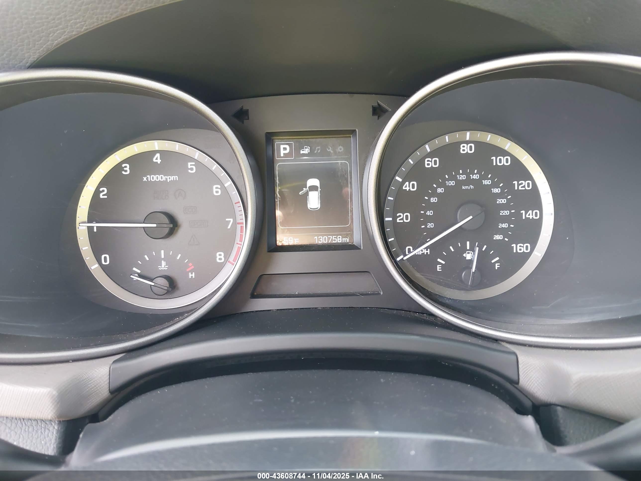 HYUNDAI SANTA image 7