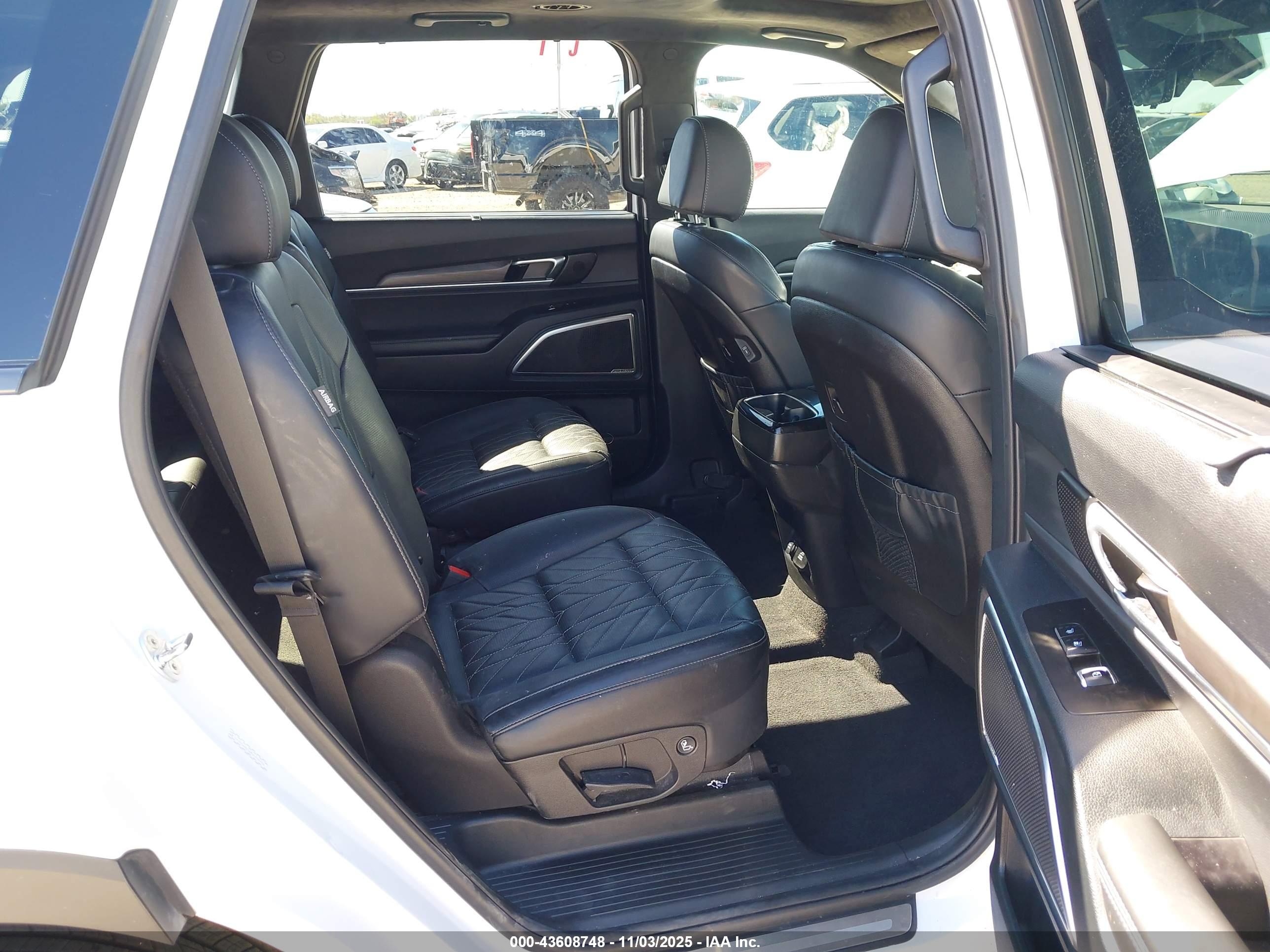 KIA TELLURIDE image 8
