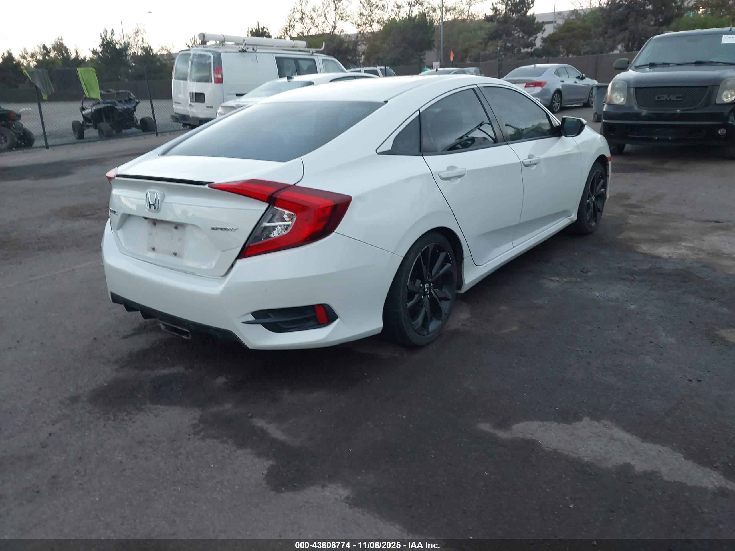 HONDA CIVIC image 4