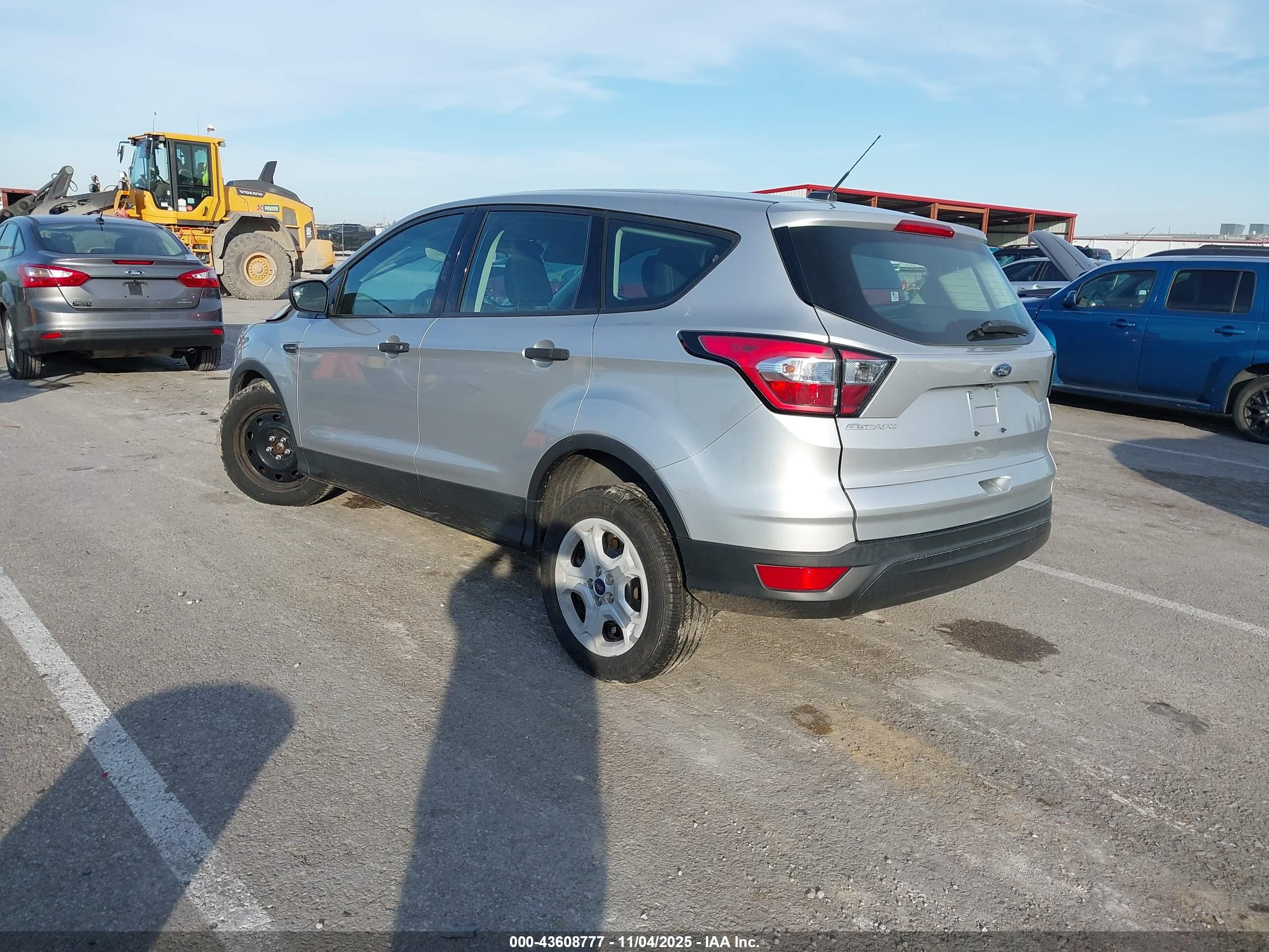 FORD ESCAPE image 3
