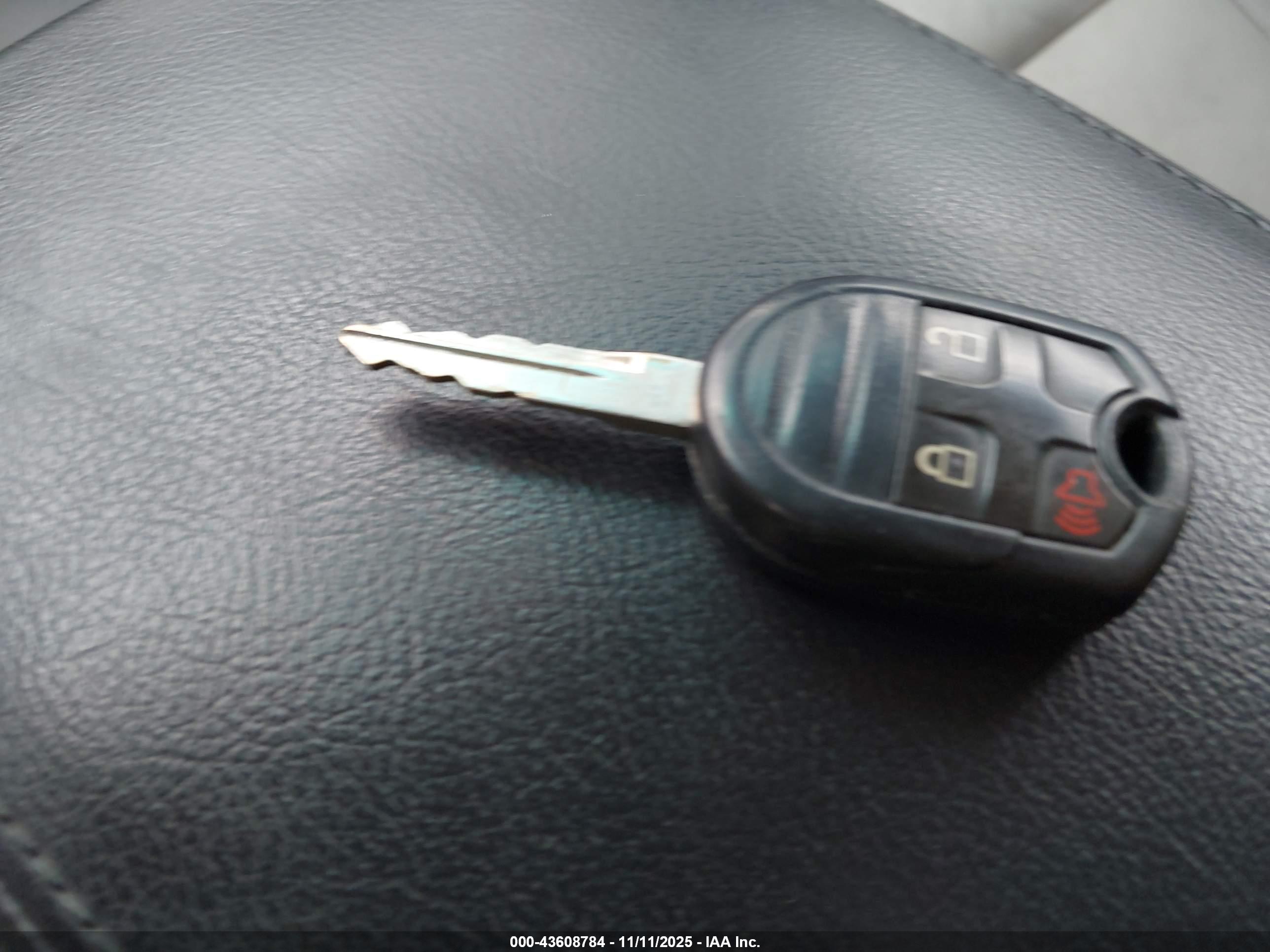 FORD EXPLORER image 11