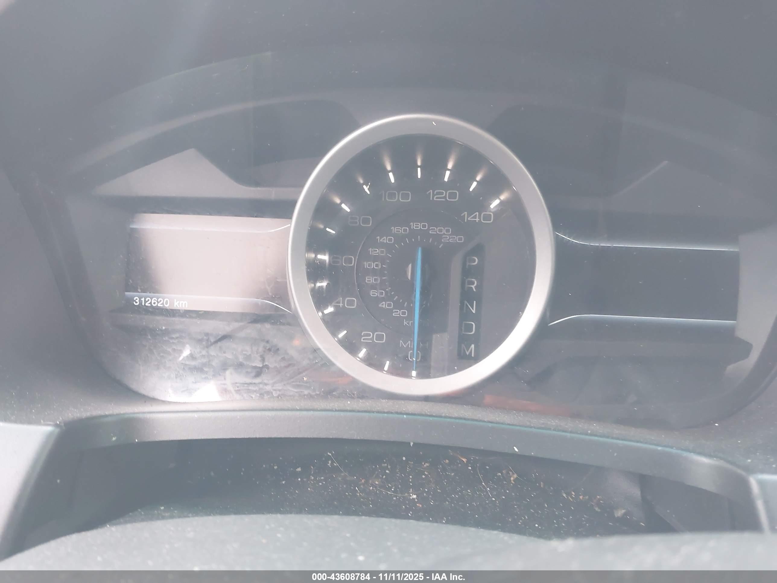 FORD EXPLORER image 7