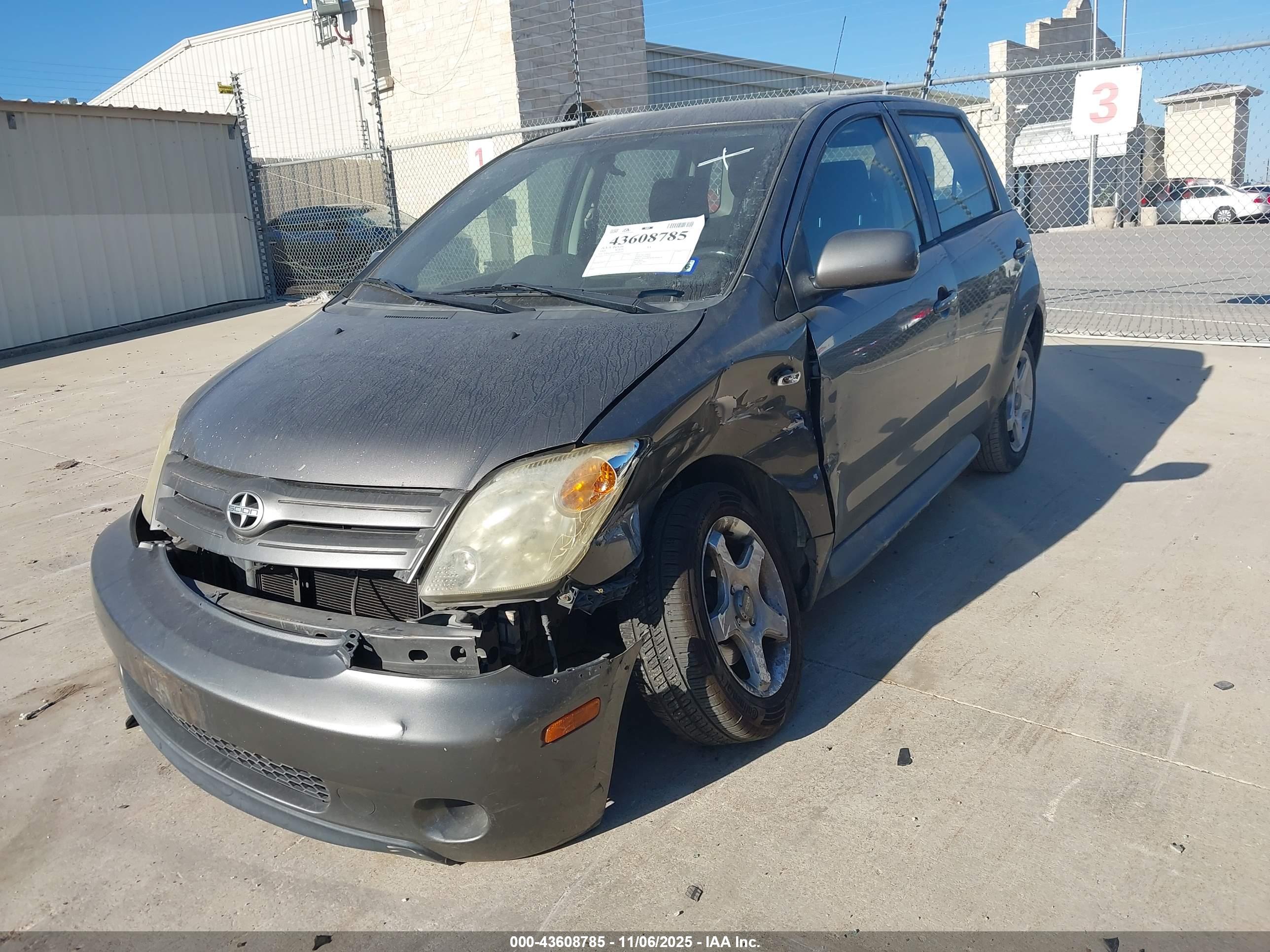 SCION XA image 2