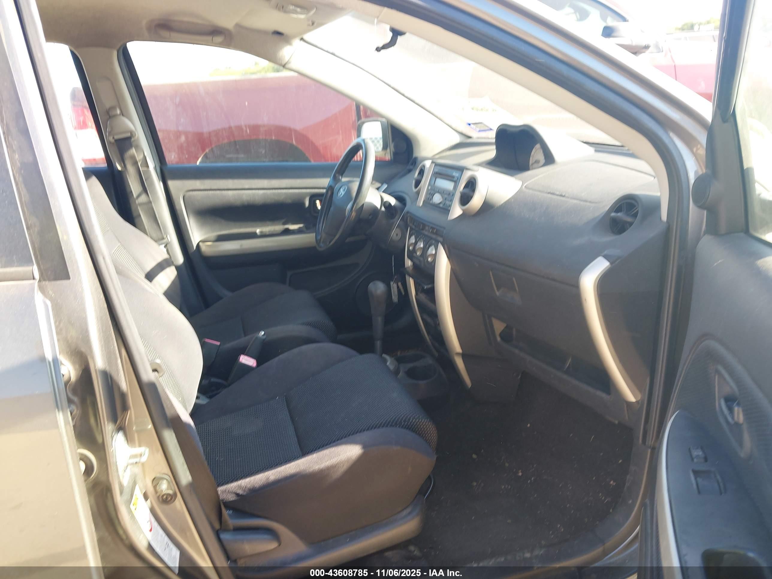 SCION XA image 5
