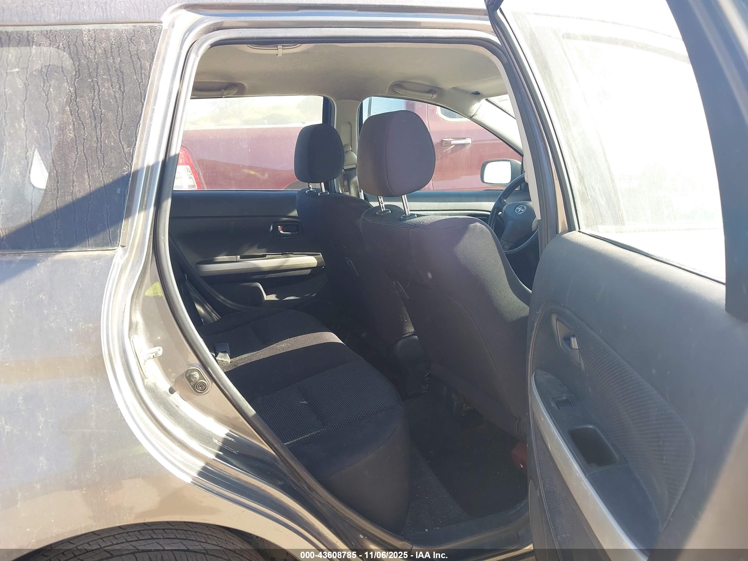 SCION XA image 8
