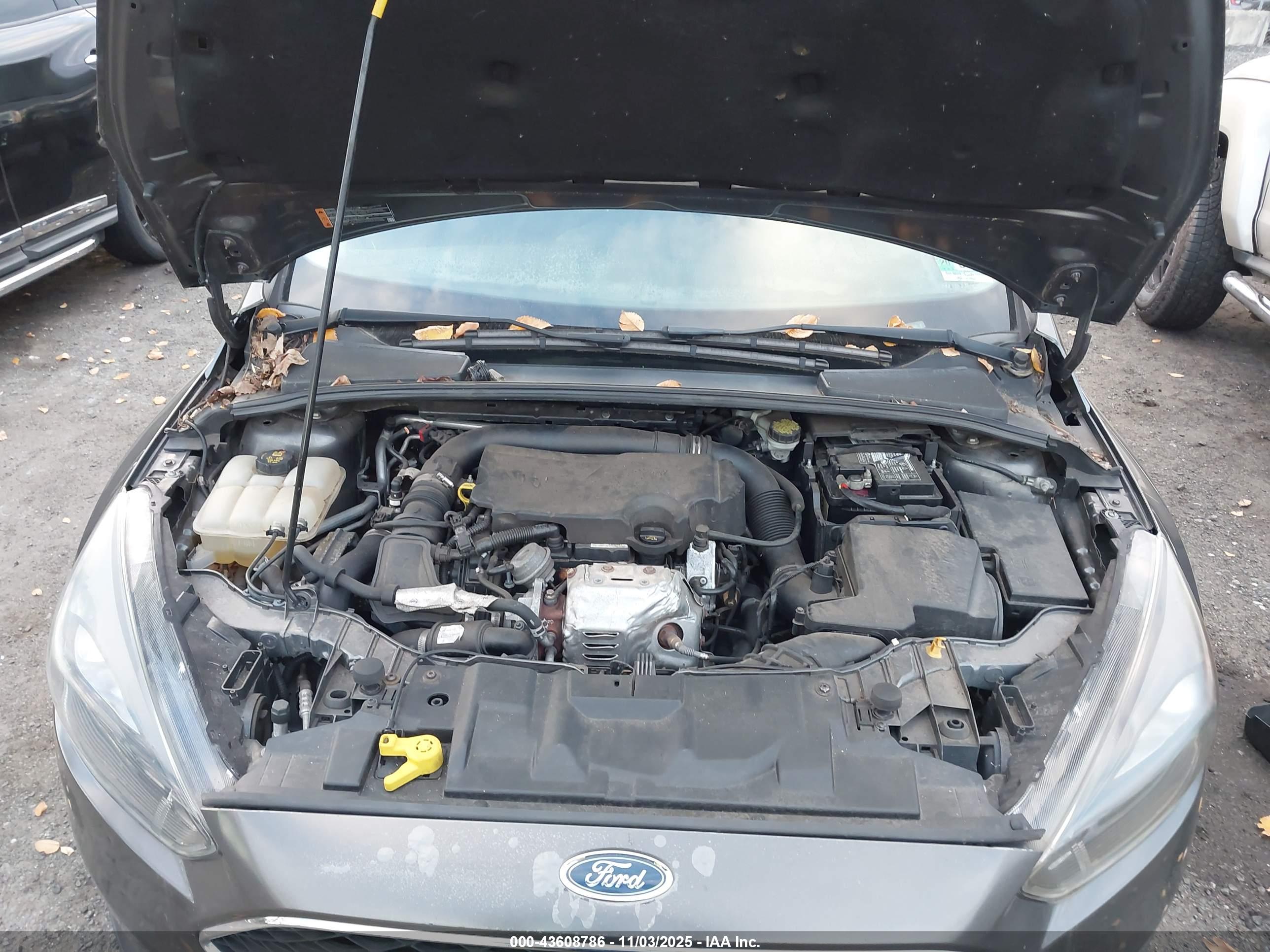 FORD FOCUS image 10