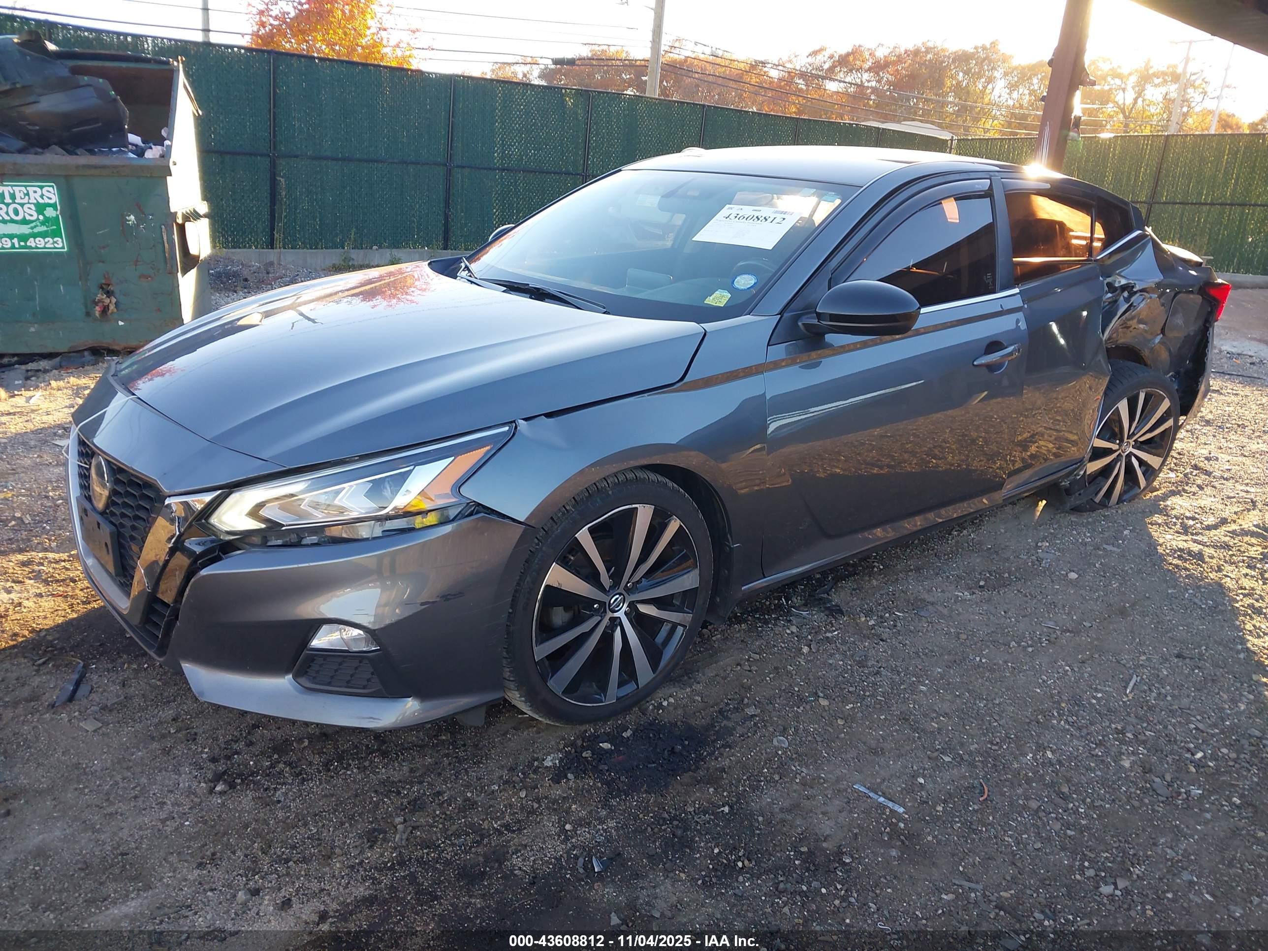 NISSAN ALTIMA image 2