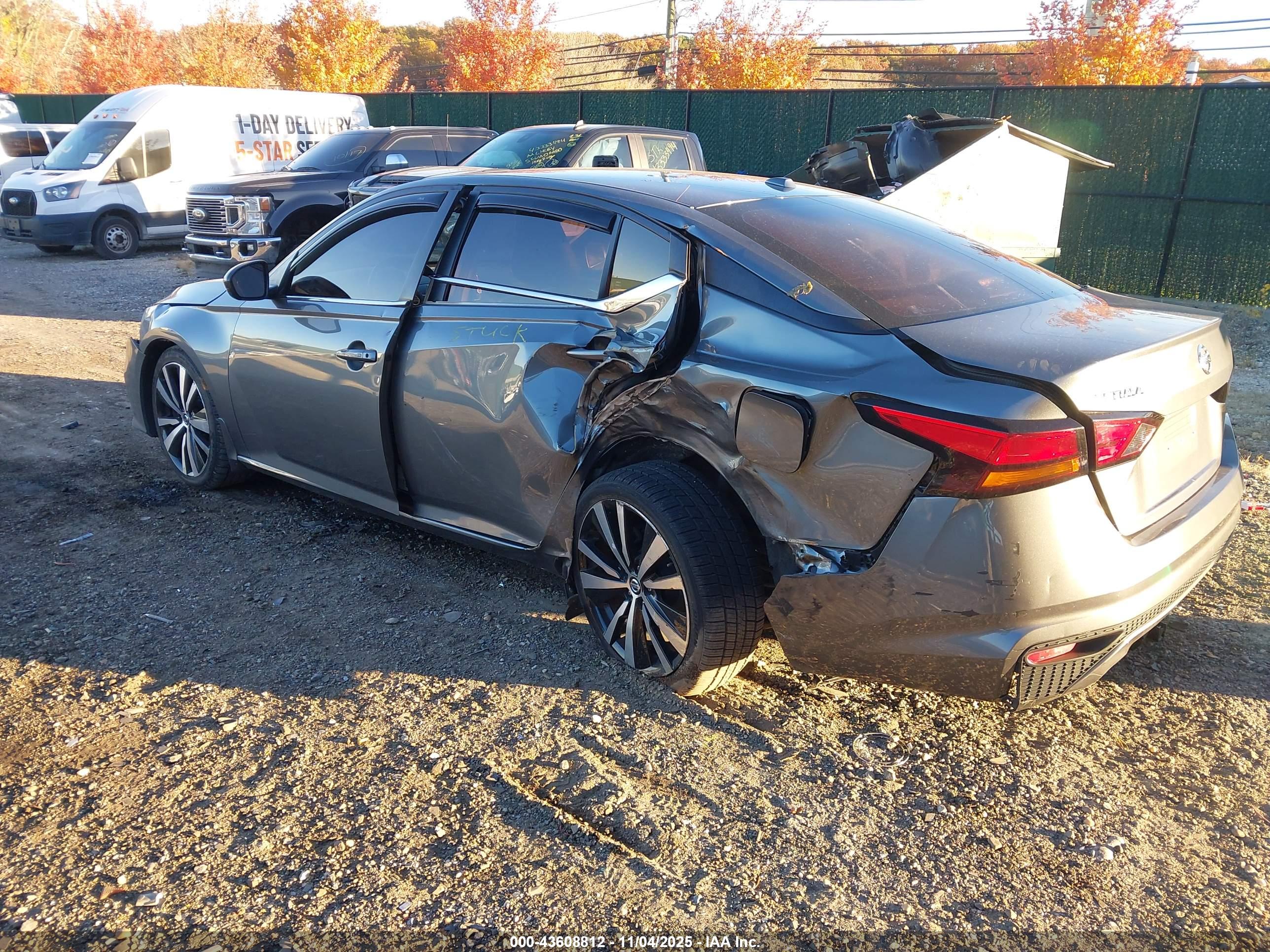 NISSAN ALTIMA image 3